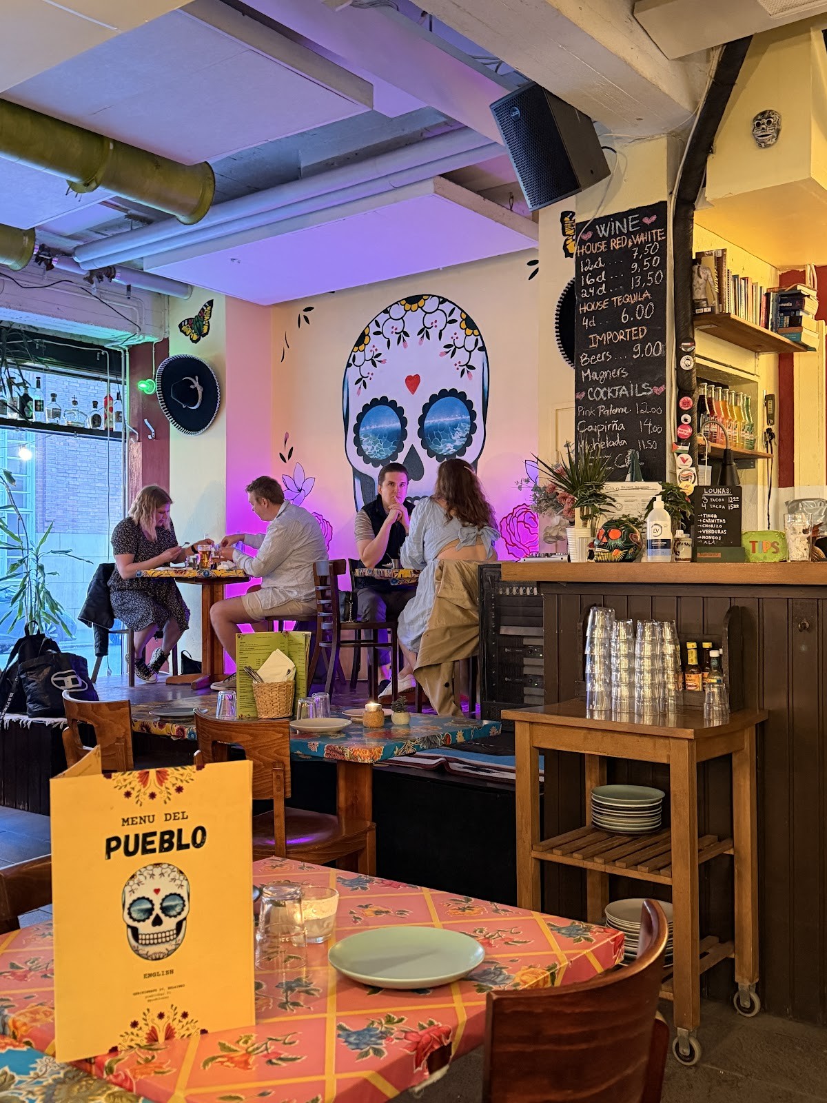 Restaurant Pueblo Bar y Taqueria: the place