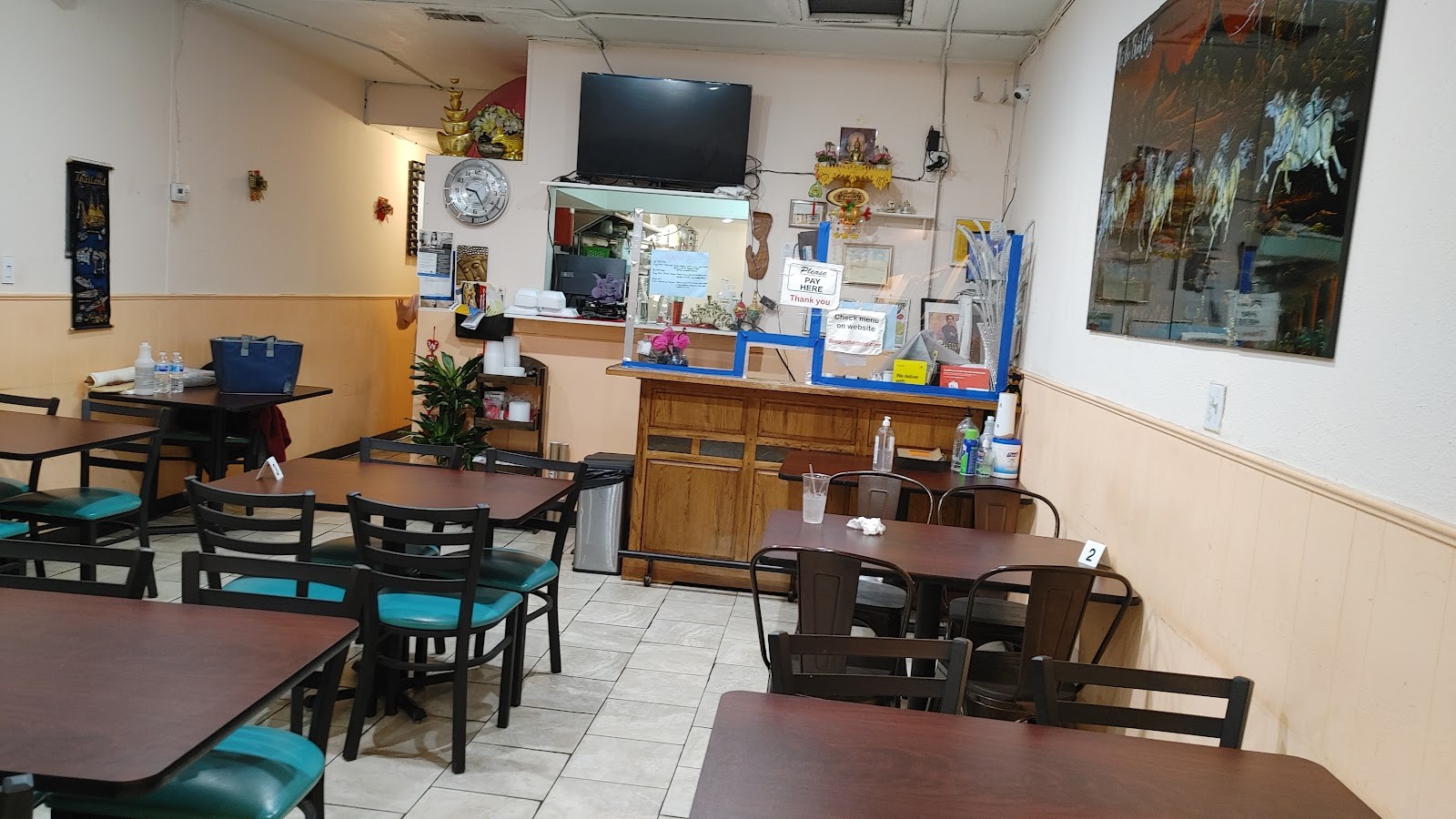 SUVIPA Thai Food: the place