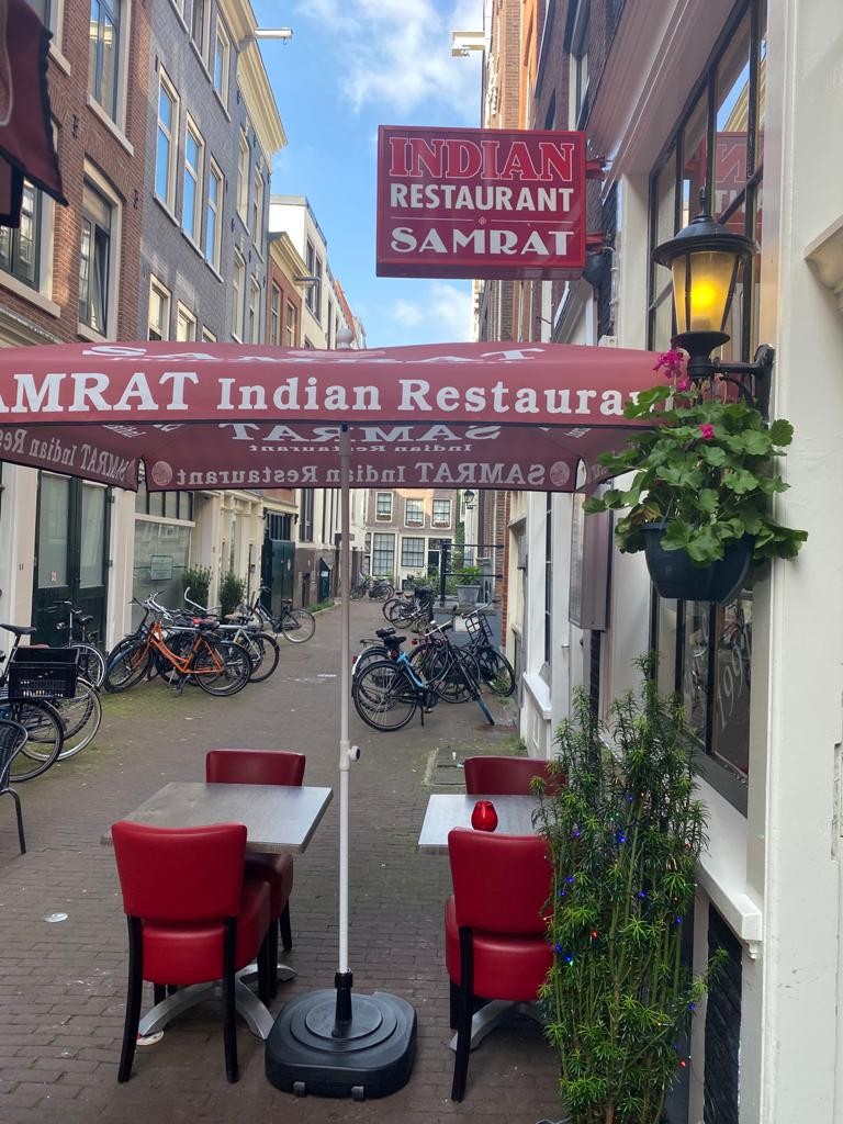 Samrat Indian Restaurant: the place