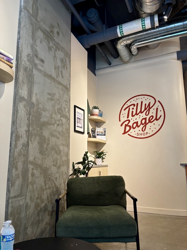Tilly Bagel Shop: photo 4