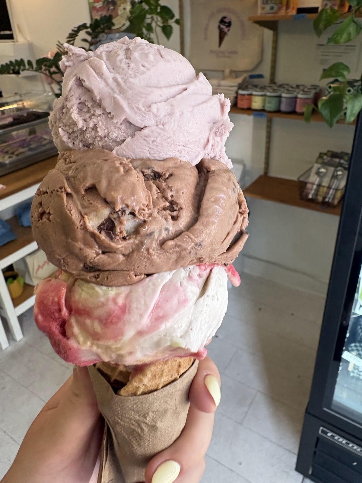 Honey’s Ice Cream: food & drinks