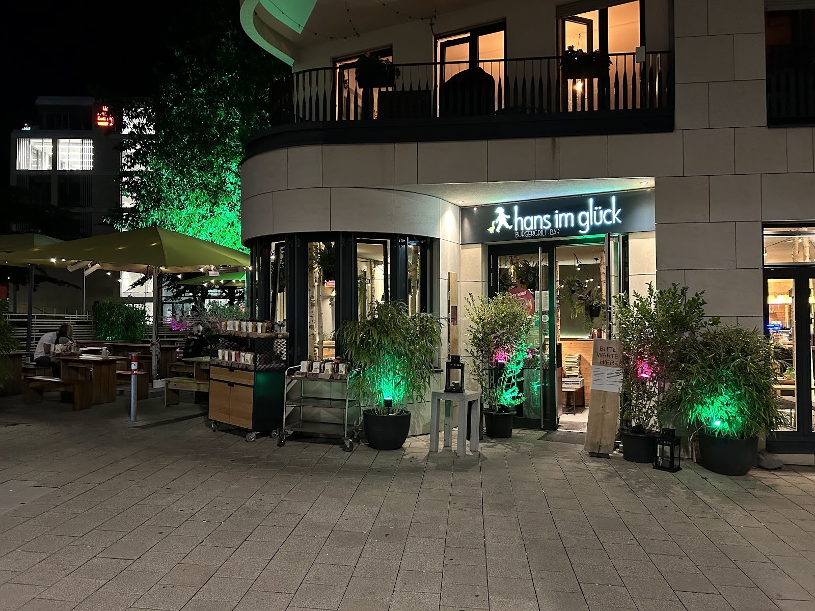HANS IM GLÜCK - STUTTGART Europaviertel: the place