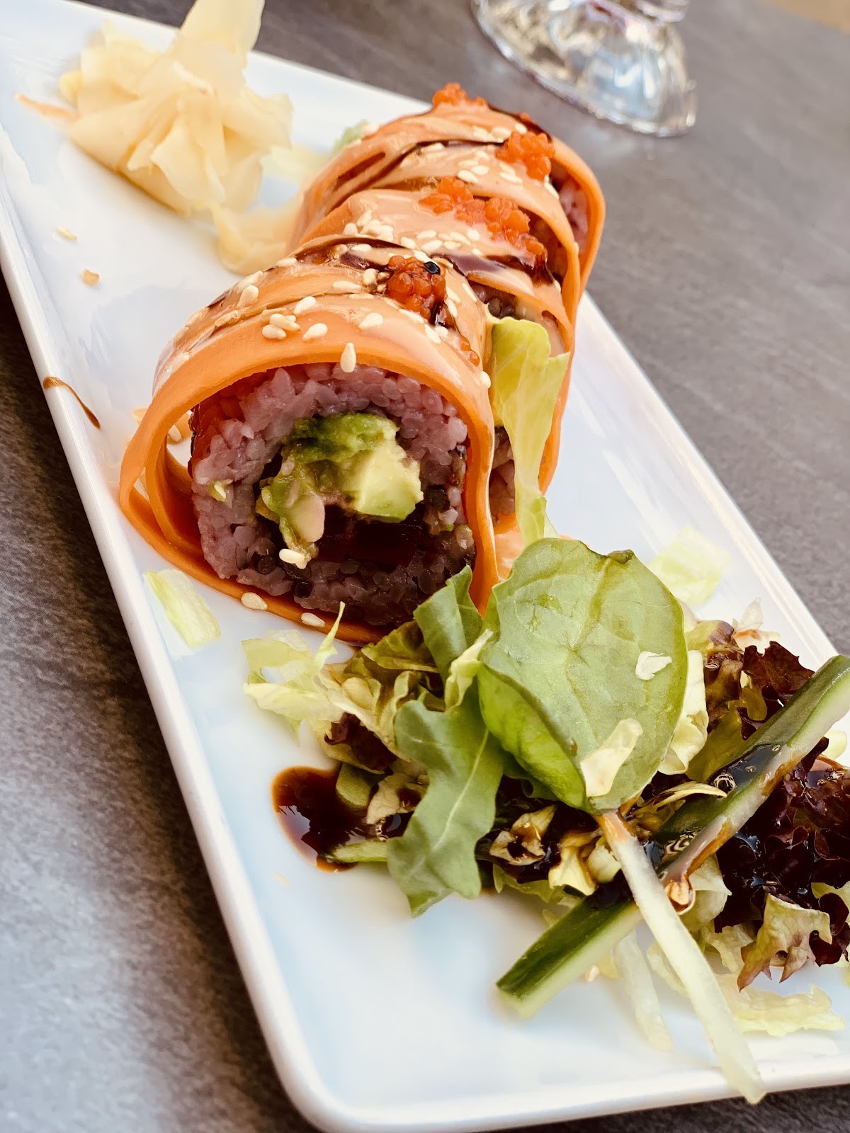 tiger club vegan sushi: food & drinks
