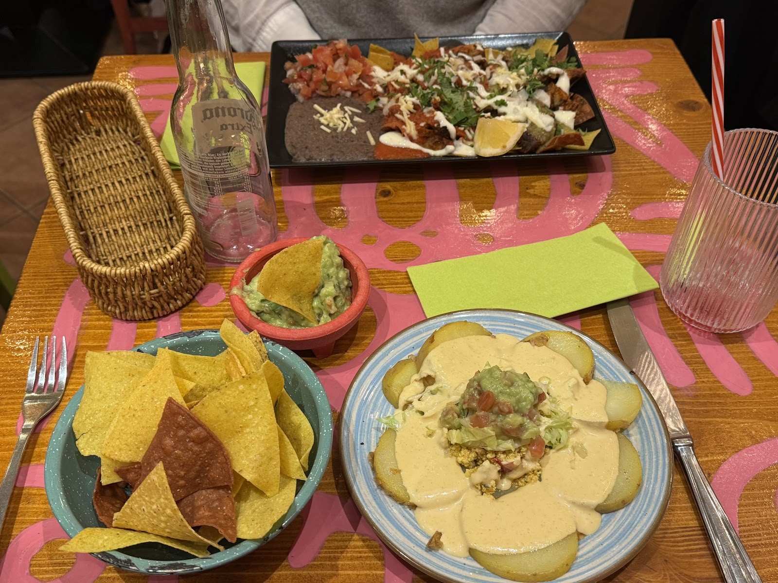 Alebrijes: food & drinks
