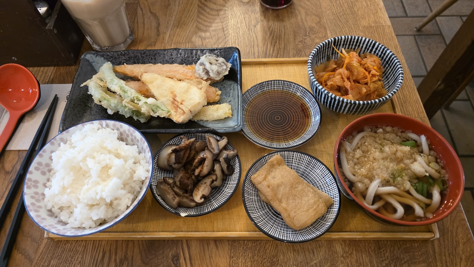 Nobiko: food & drinks