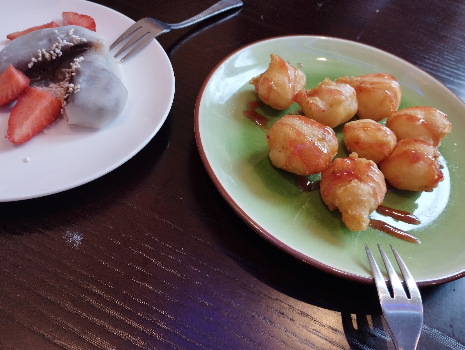 Tau Vegan Restaurant: food & drinks