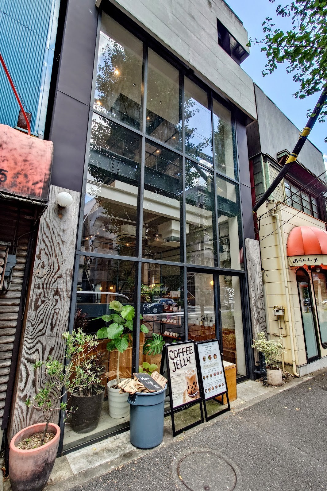 WOODBERRY COFFEE Ogikuboten: the place
