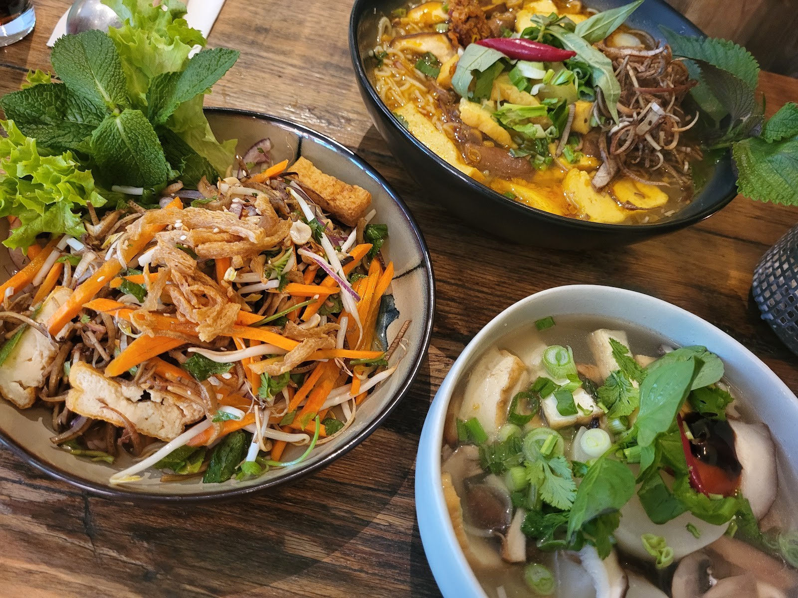 Chum Chay: food & drinks