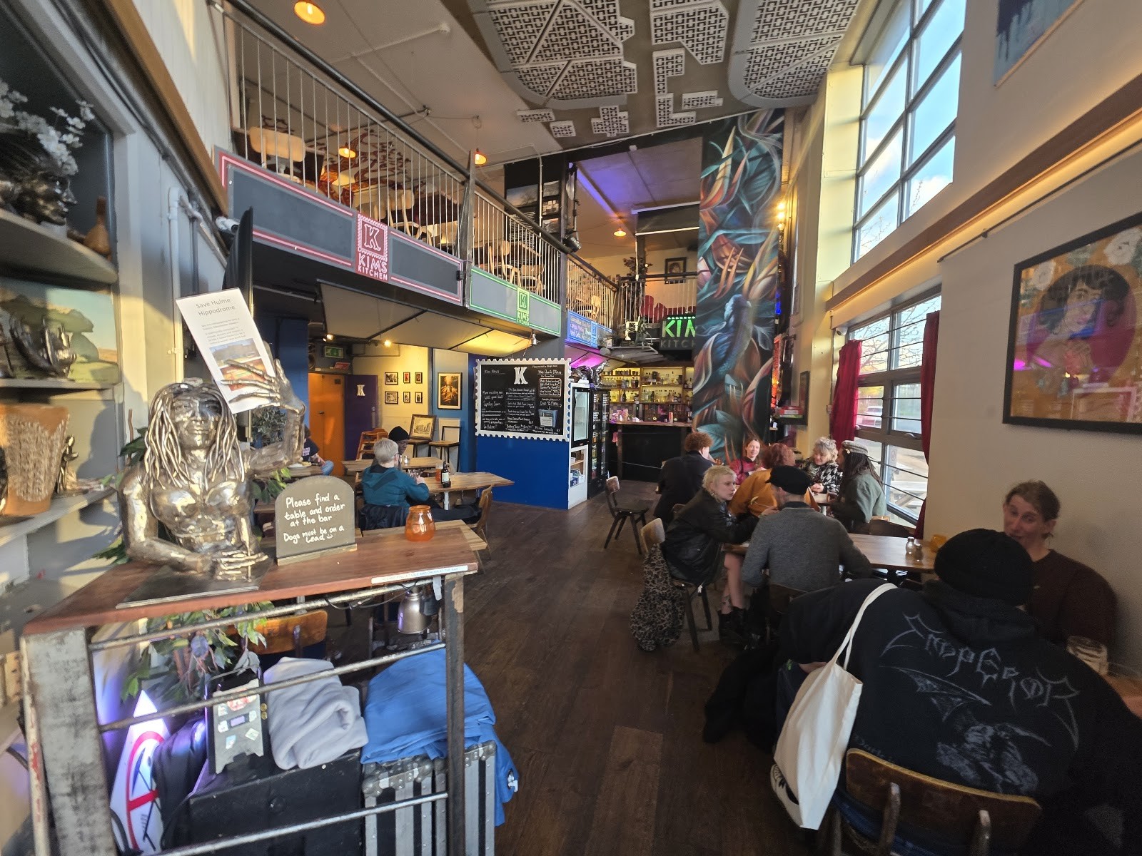 Kim’s Kitchen, Gallery & Bar: the place