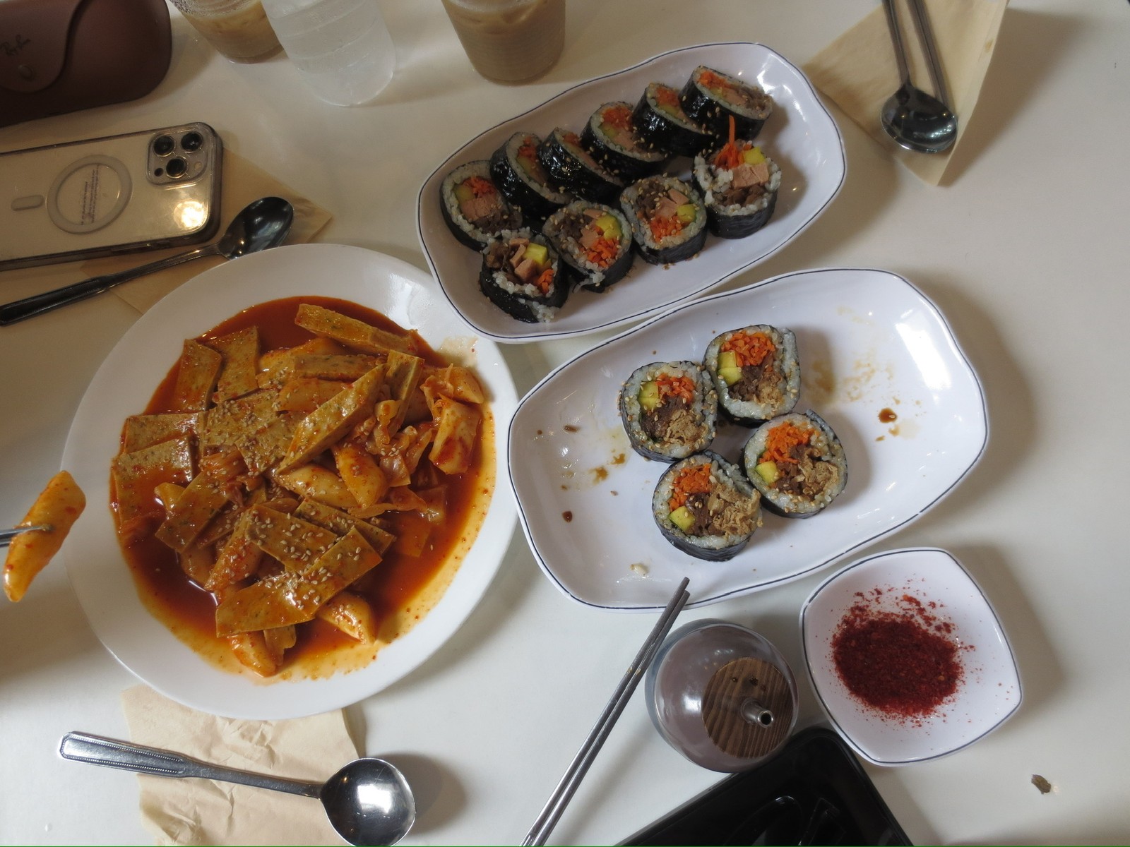 Maru Jayeonsik Gimbap: food & drinks