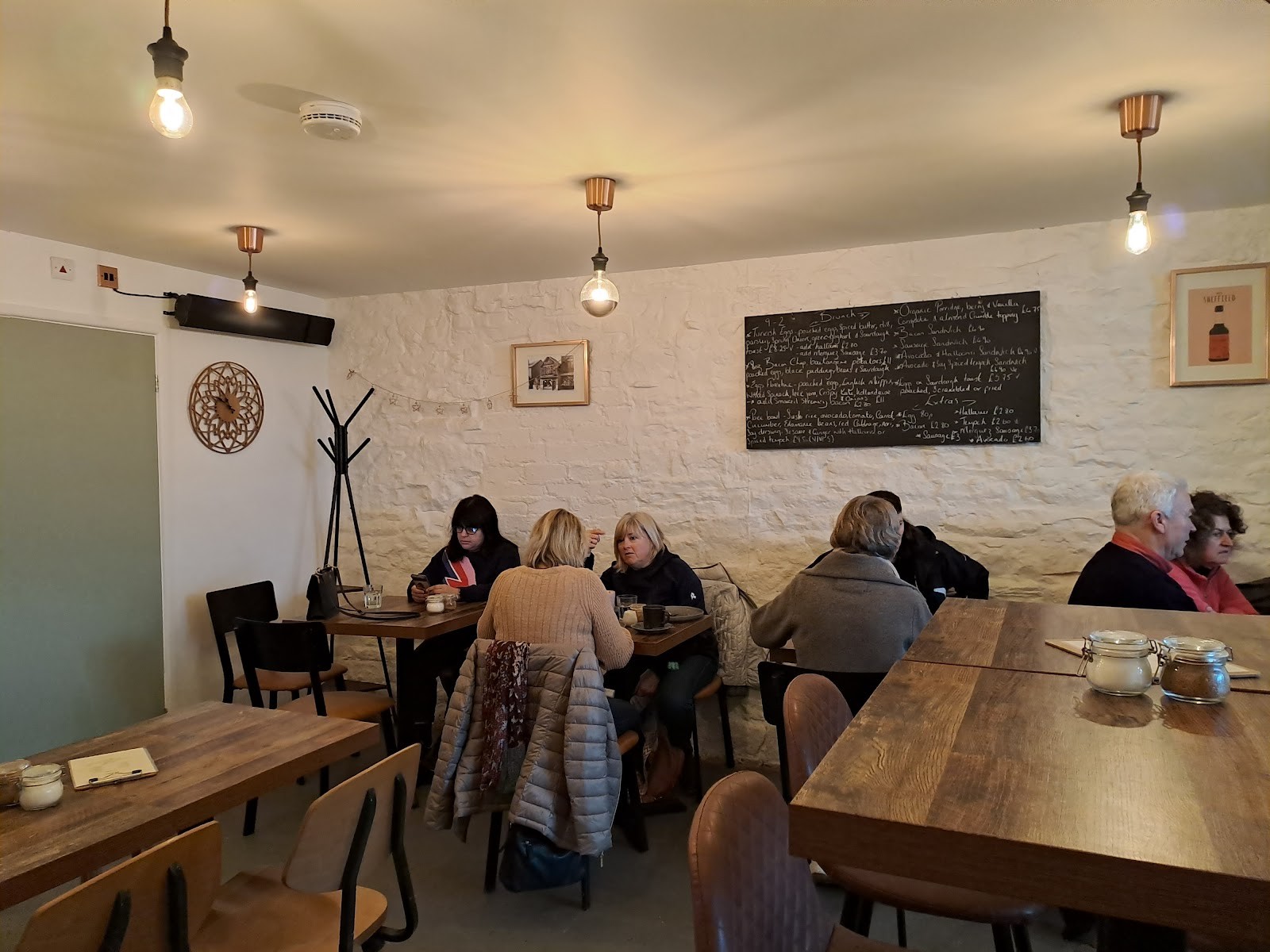 Lovely Pear: the place