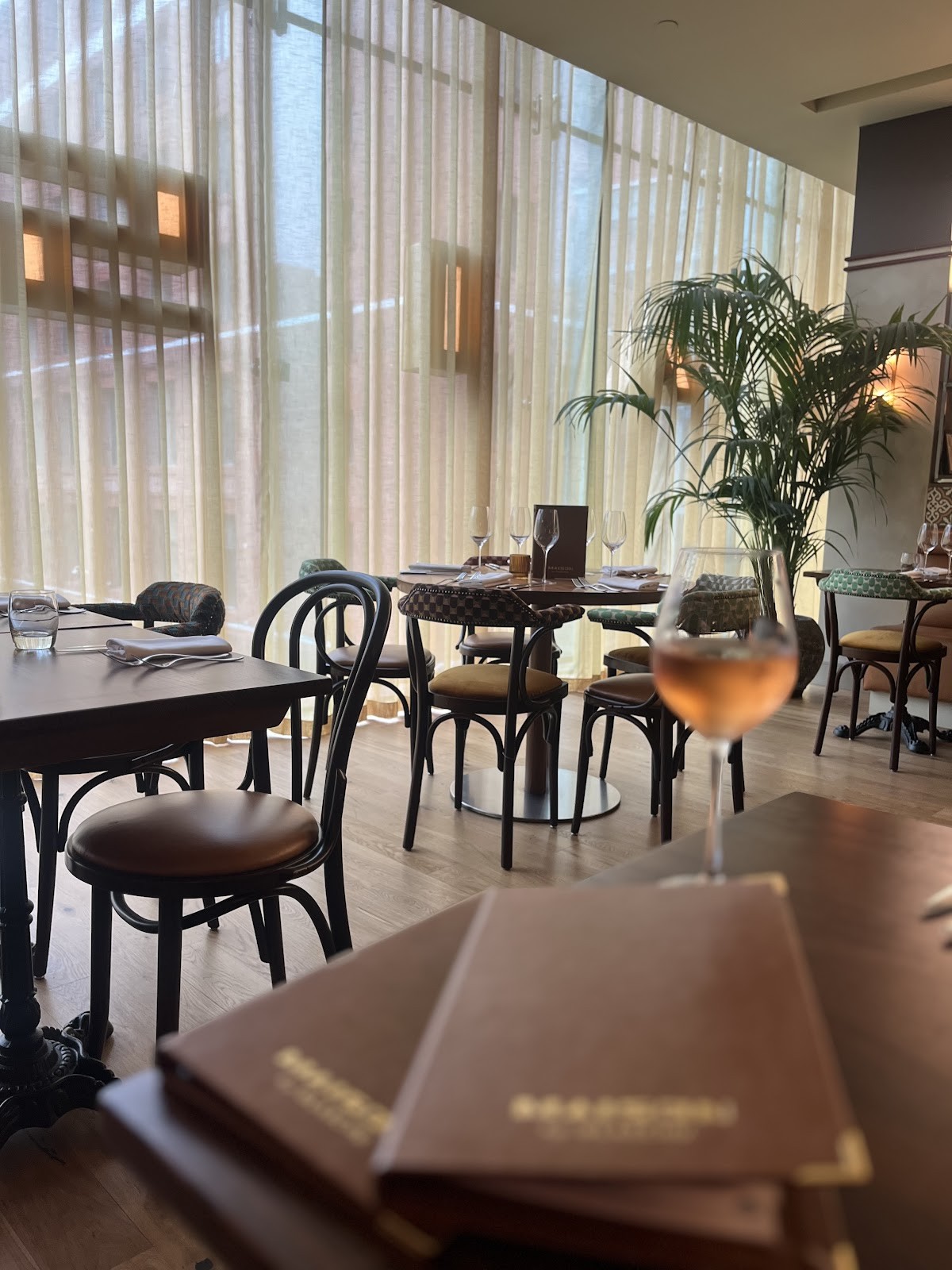 Maison by Glaschu: the place