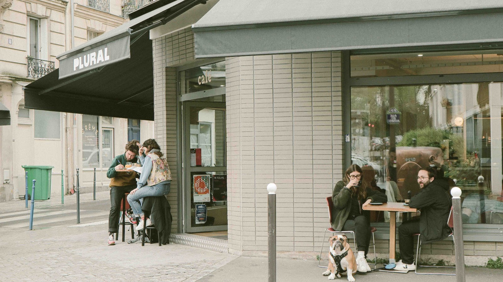 Plural Café: the place