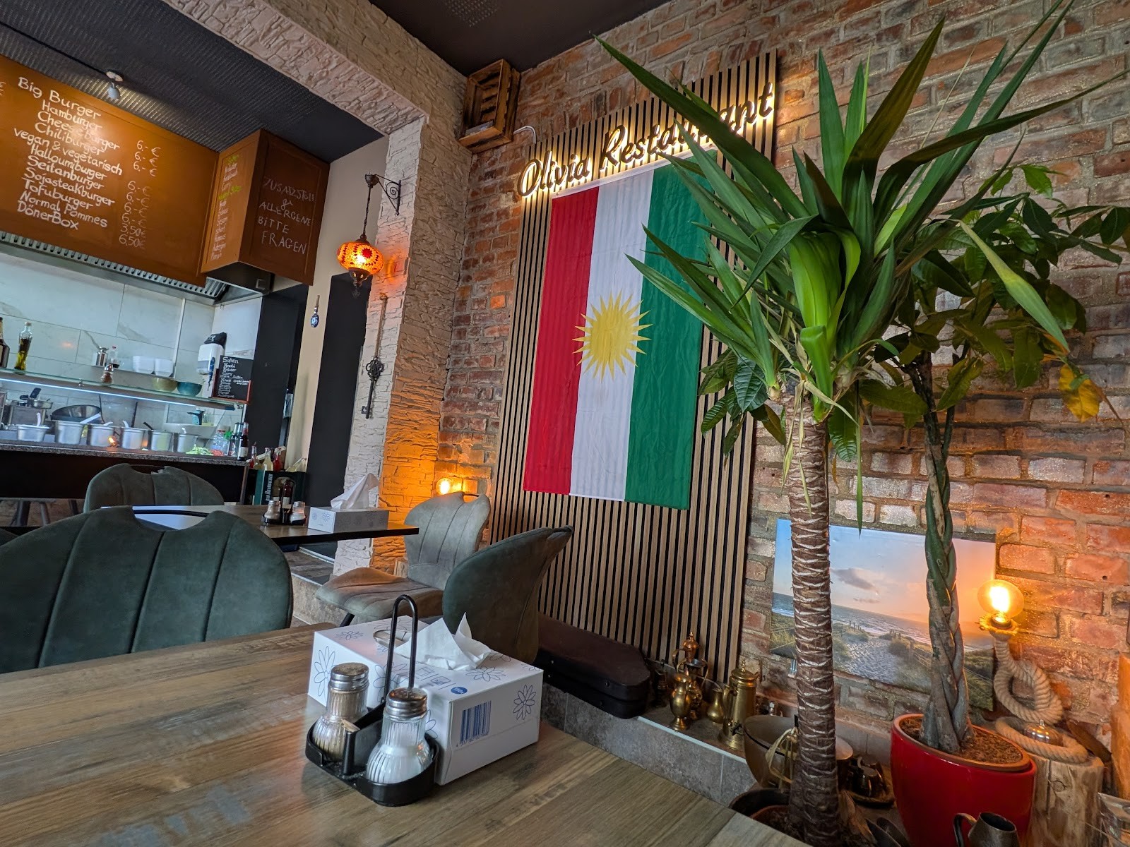 Olivia Restaurant: the place