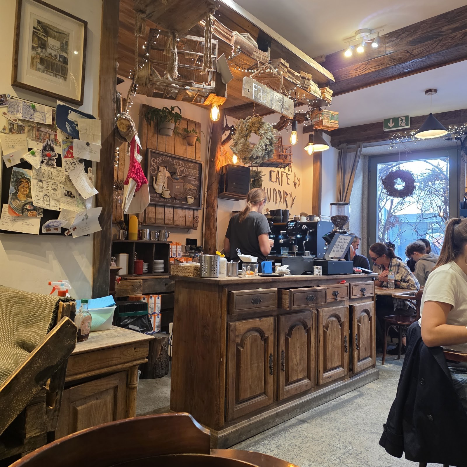 Floresta cafe by Hungry biker: the place