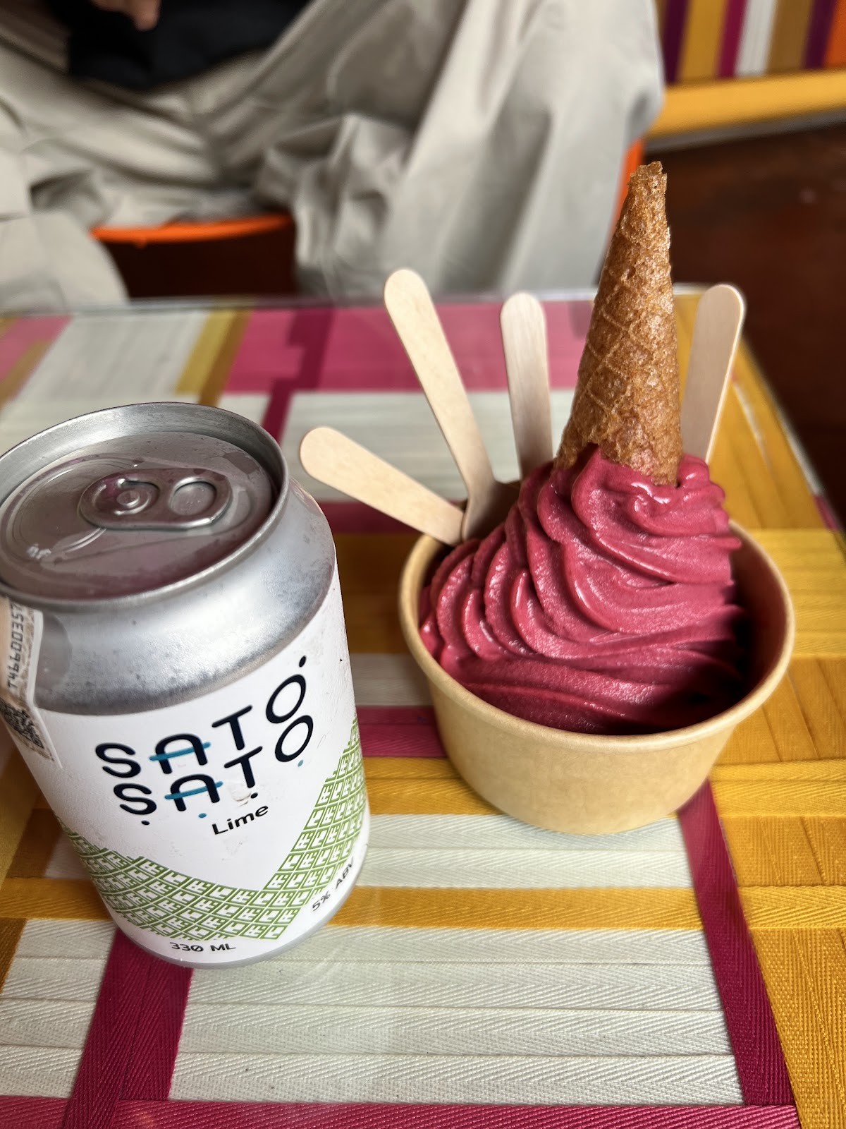 Rice 9 Gelato: food & drinks