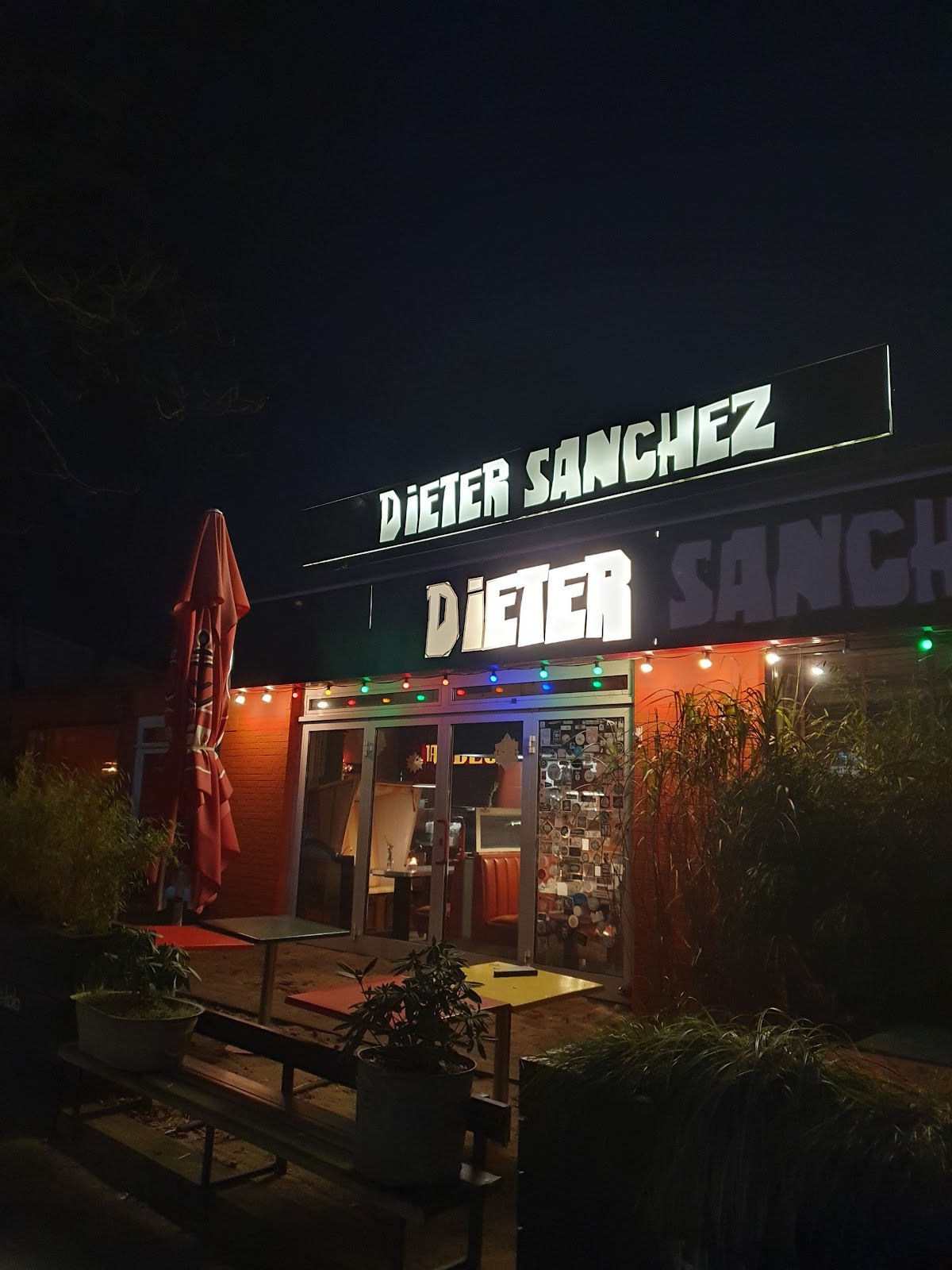 Dieter Sanchez - Home of Philly Cheesesteak - TANKBIER I BURGER I PULLED PORK: the place