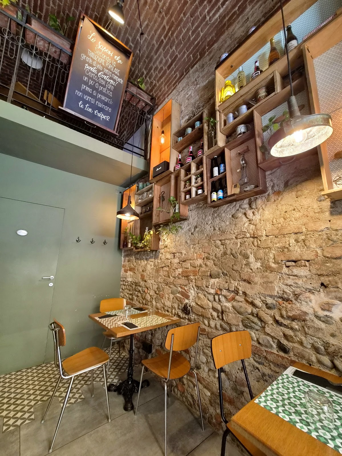 Chez Camille: the place