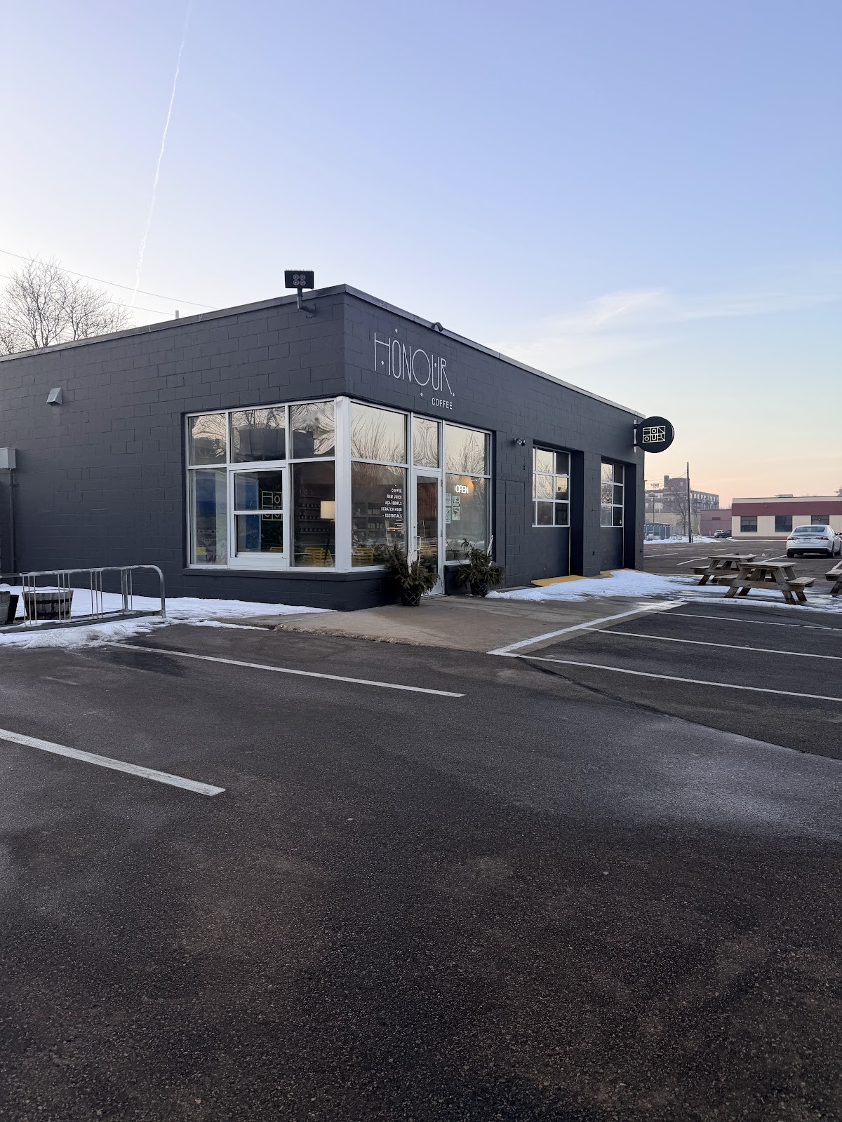 Honour Coffee & Raw Juice: the place