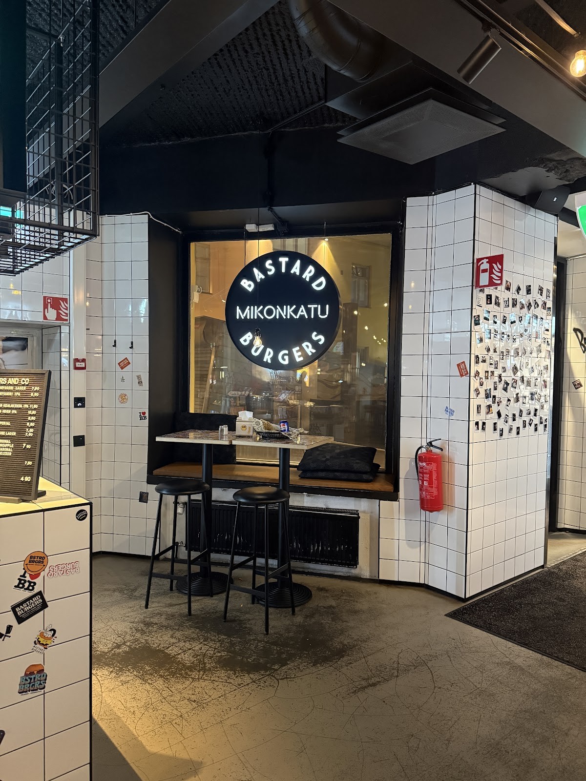 Bastard Burgers: the place