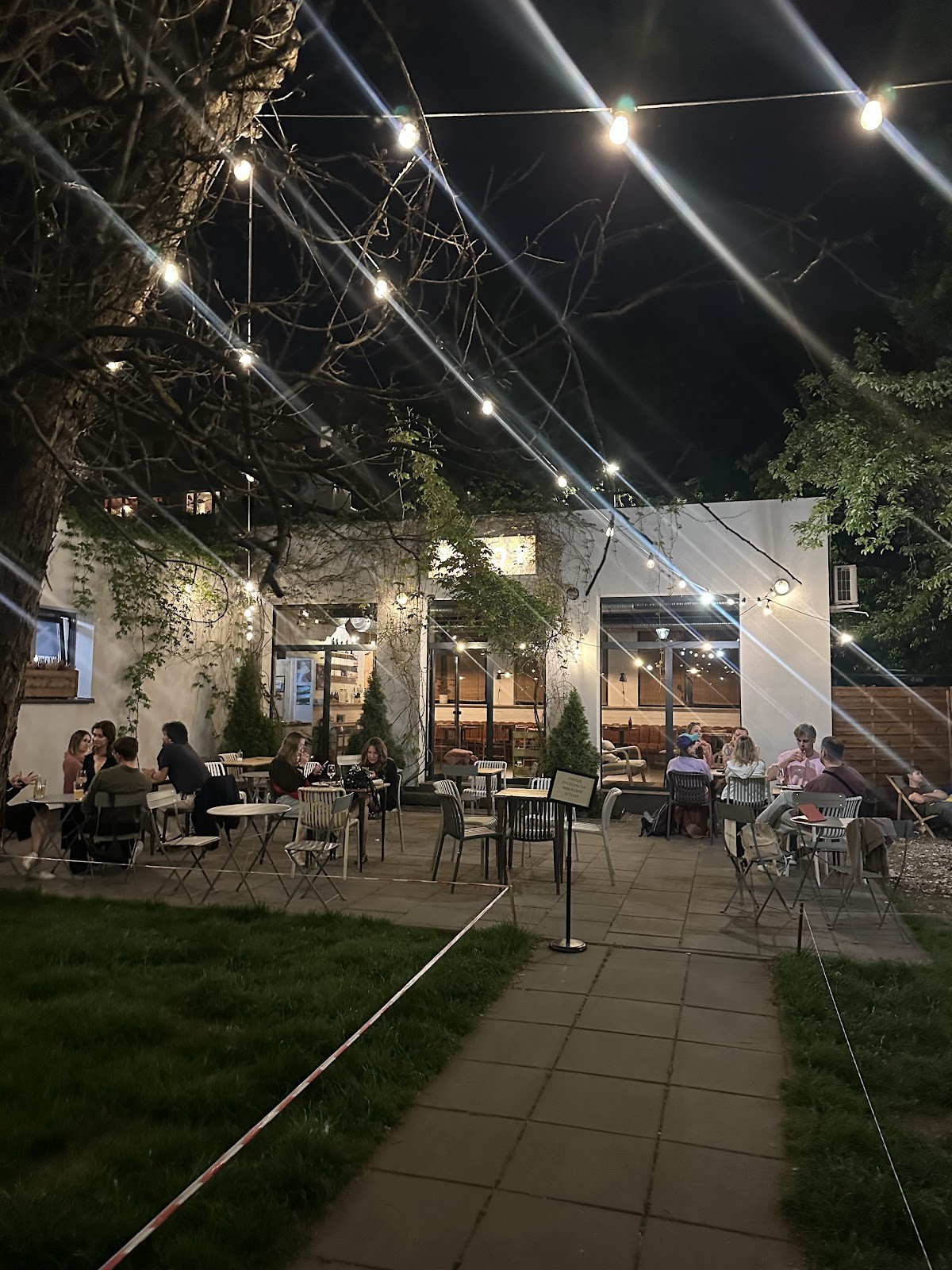 Salto Bar: the place