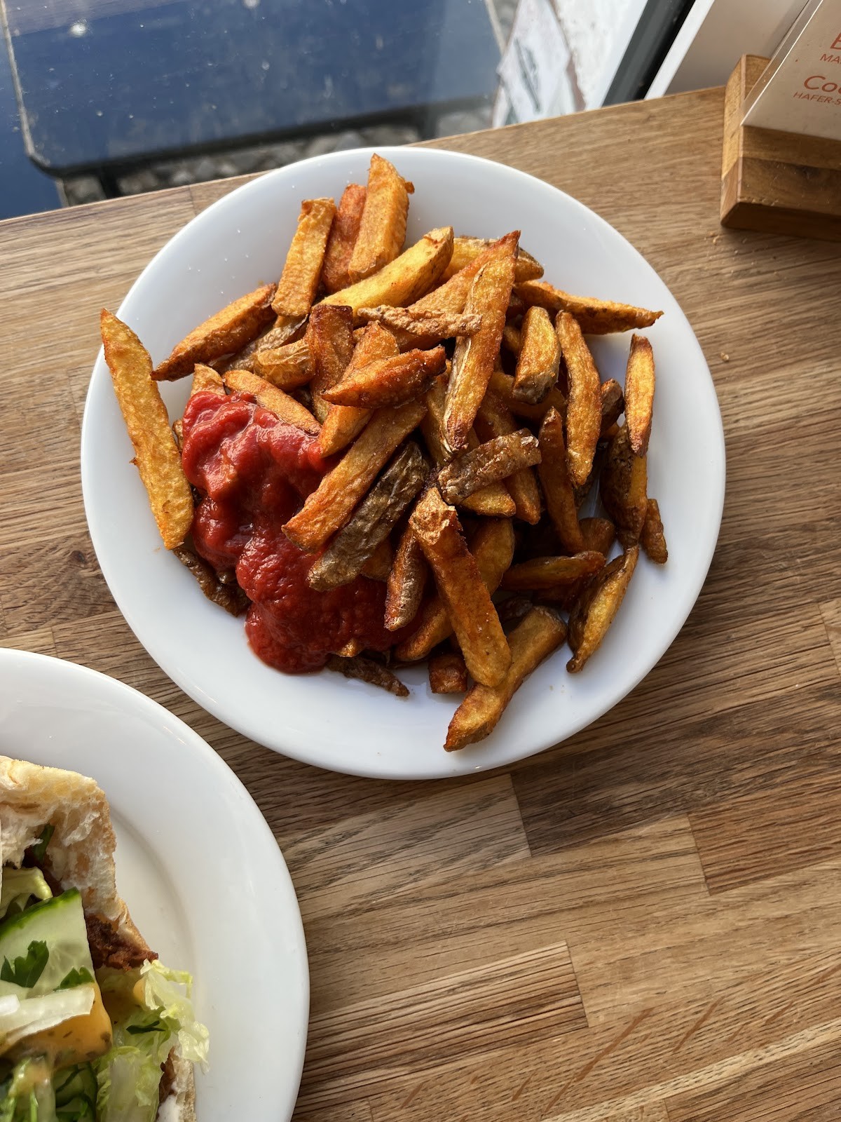 Vöner: food & drinks