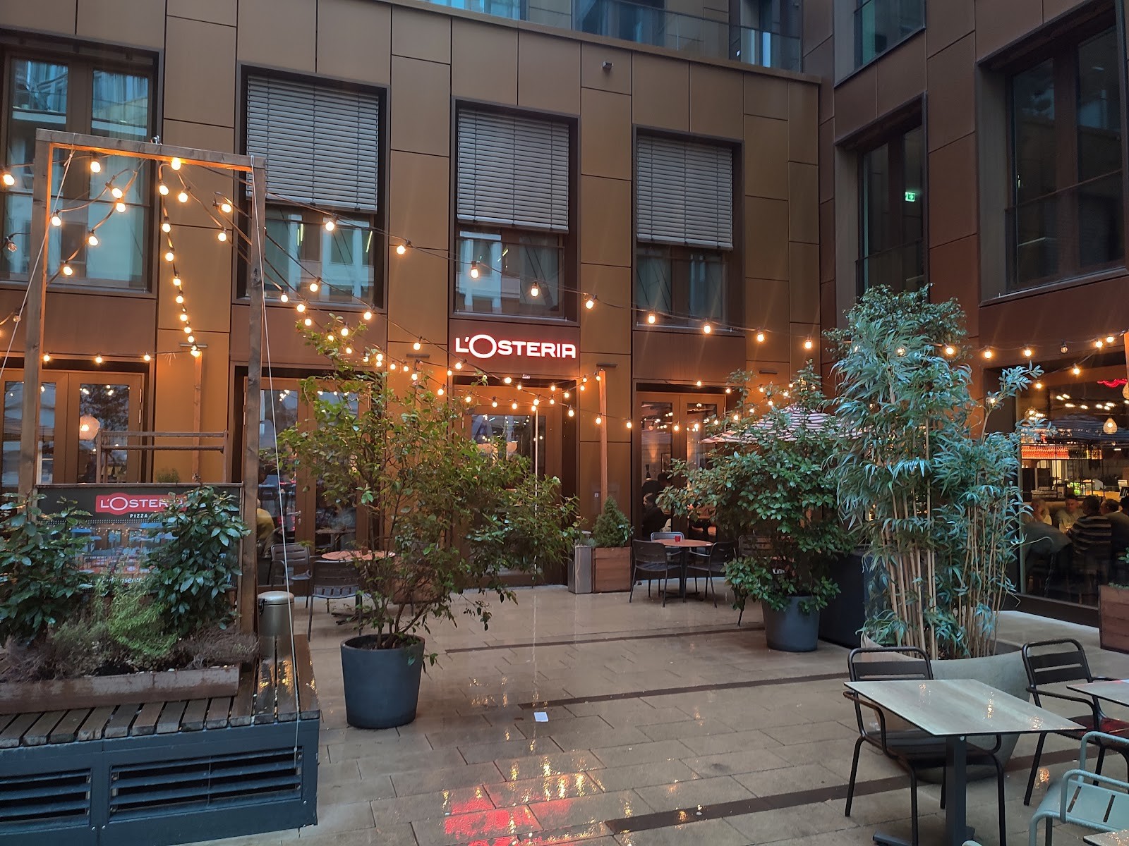 L'Osteria Frankfurt Junghofstrasse: the place