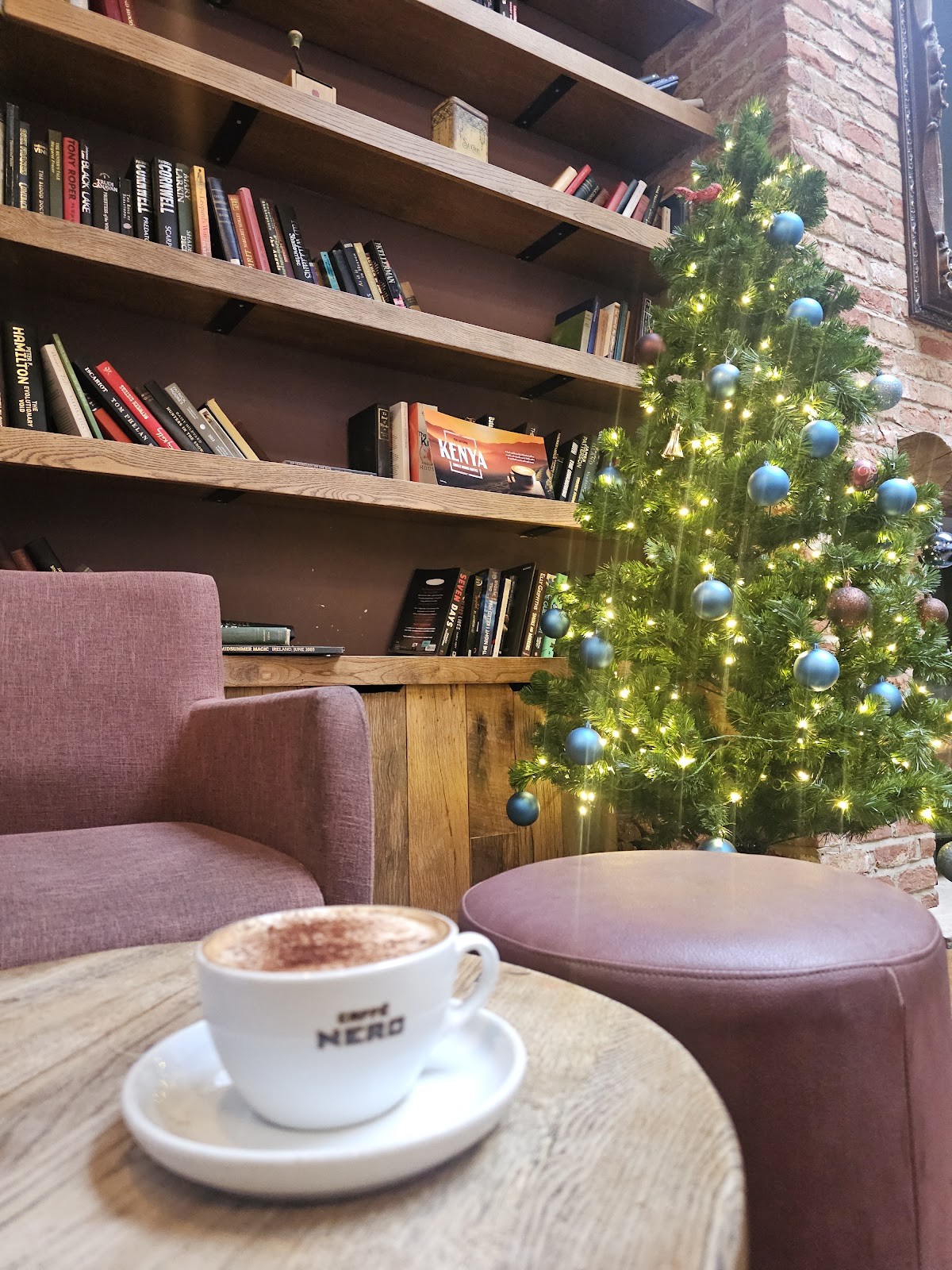Caffè Nero: the place