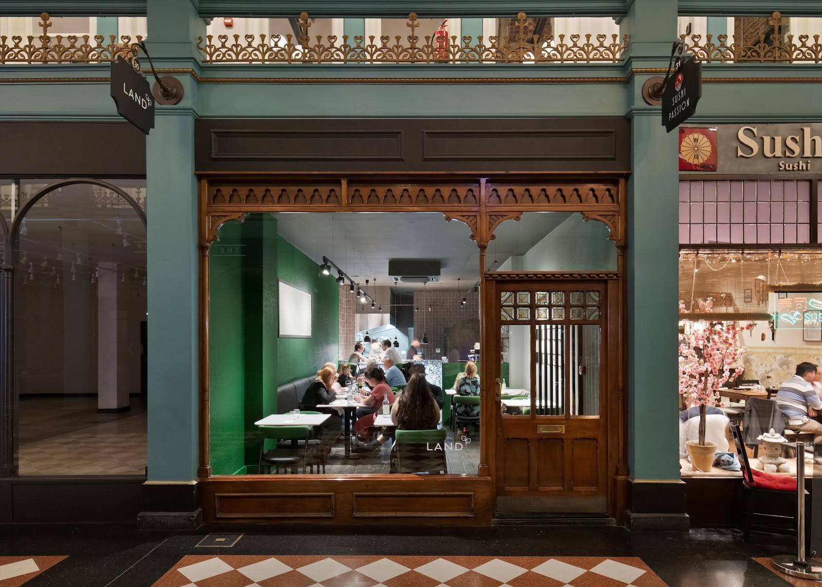 Land Restaurant: the place