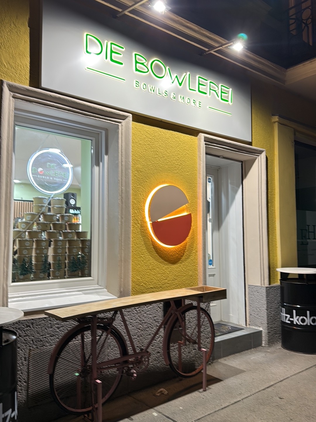 Die Bowlerei: the place