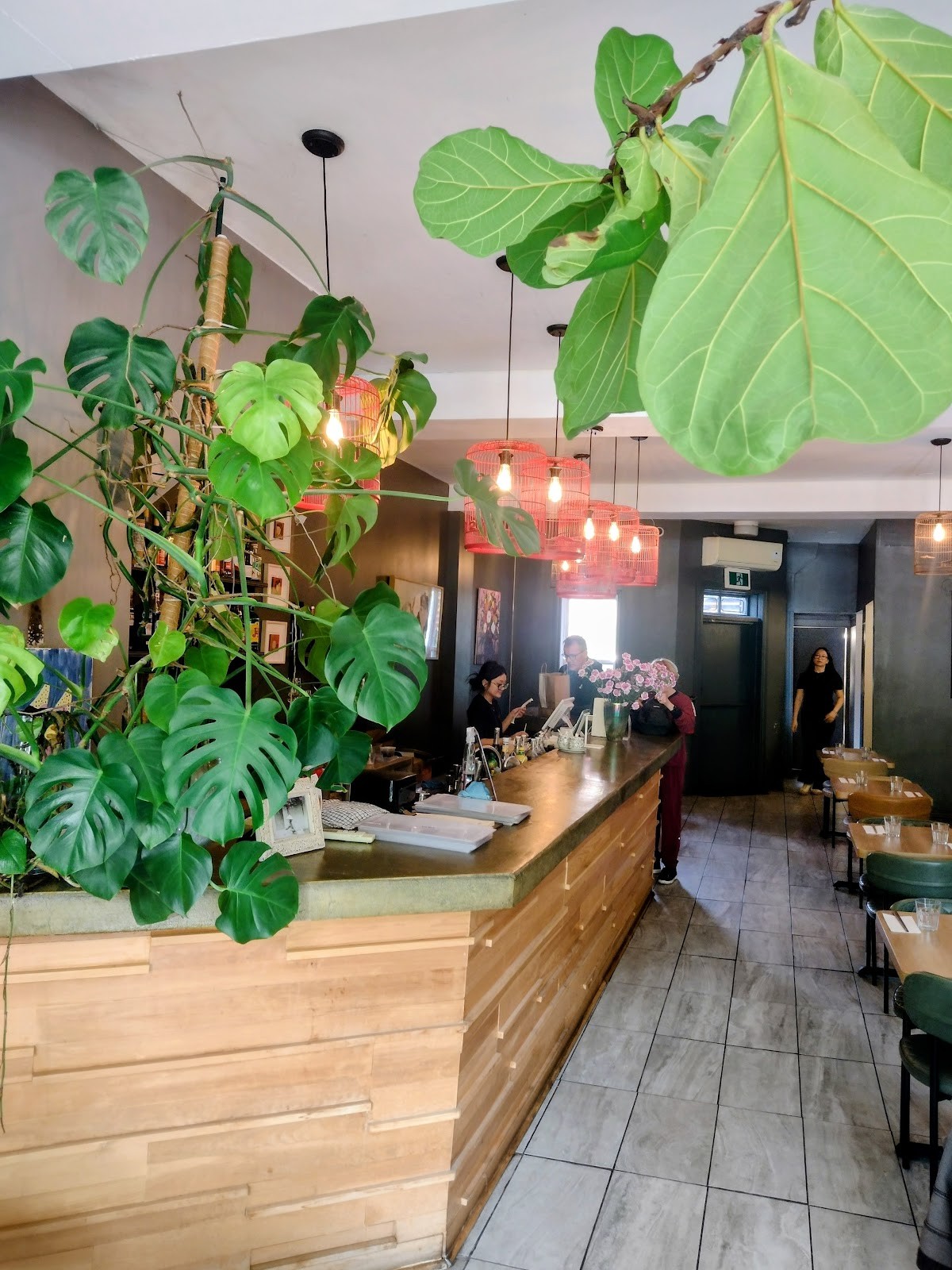 Bistro CÔ ÚT - Montréal: the place