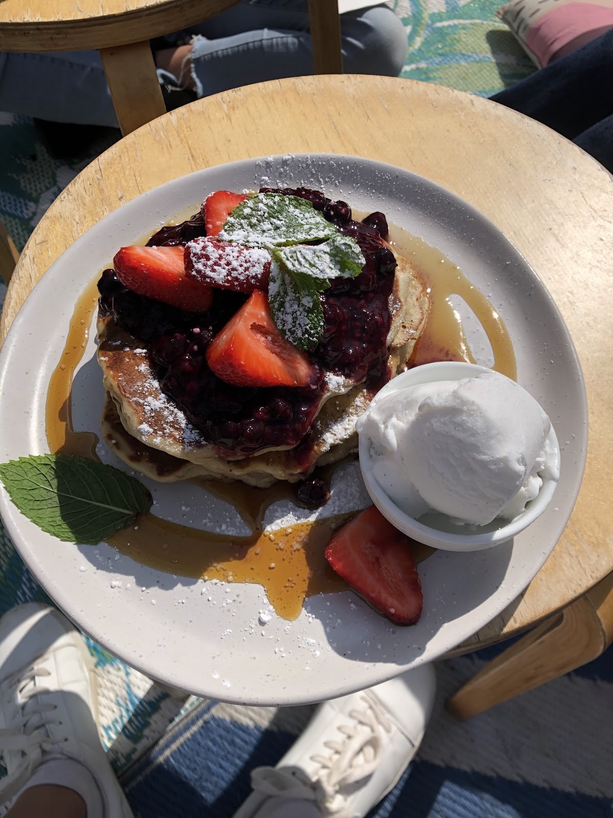Wombat Cafe & Store: food & drinks