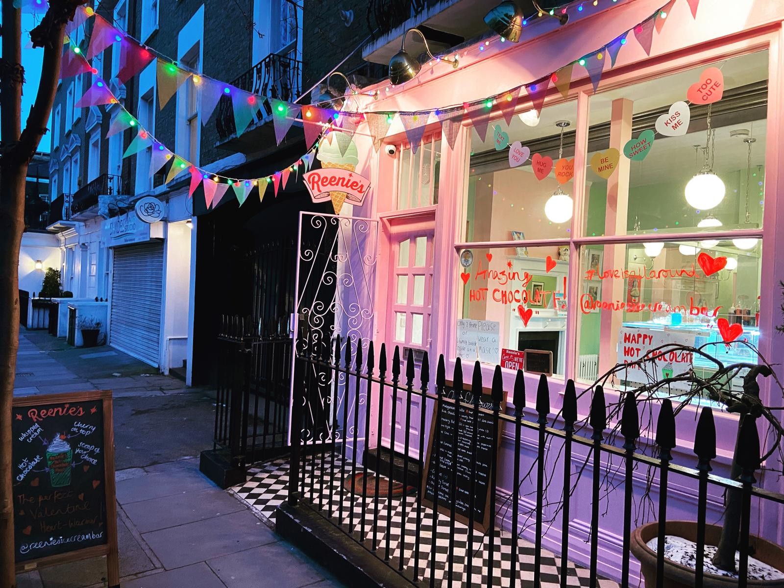 Reenie's Ice Cream Bar: the place