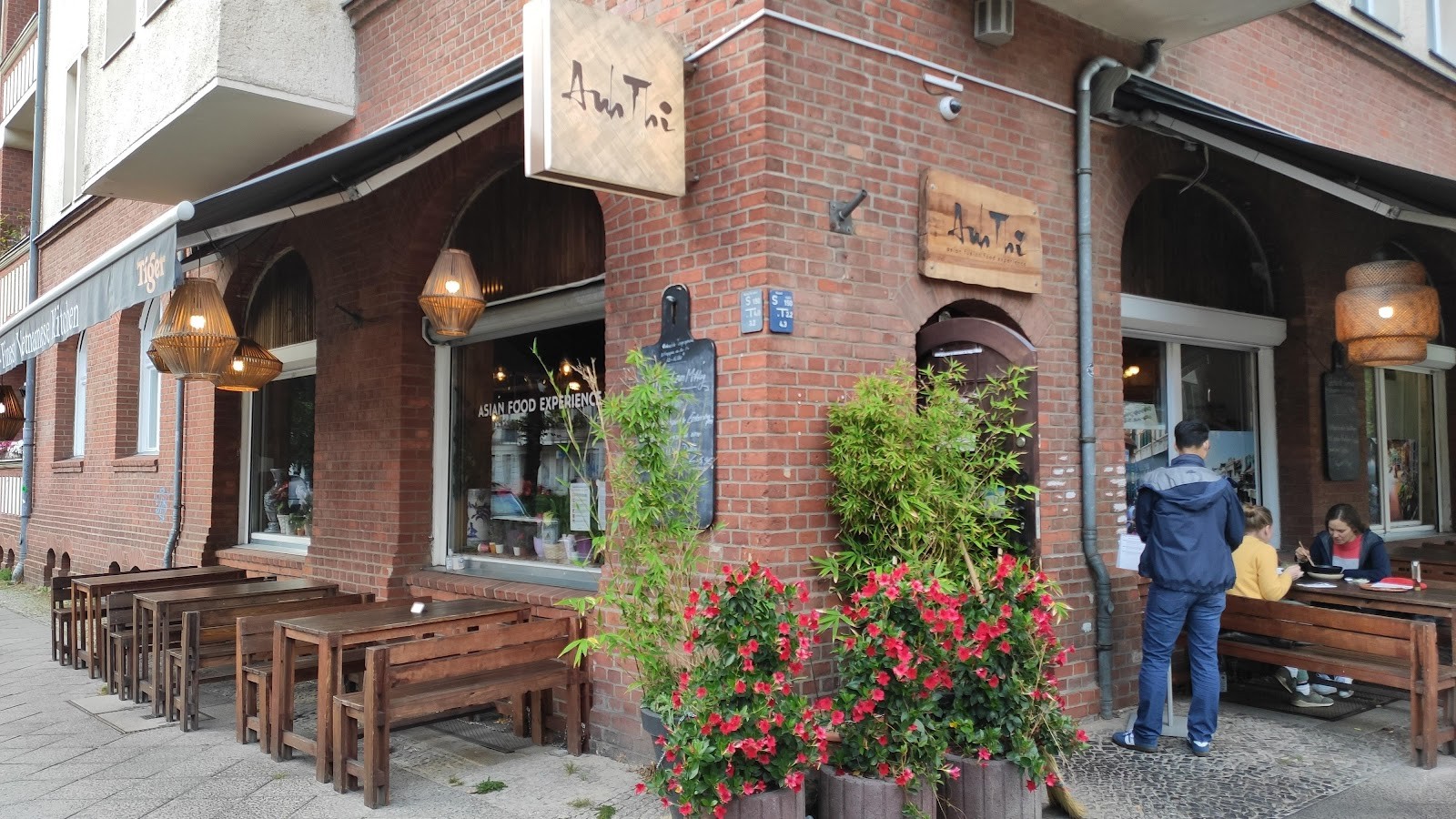 Anh Thi: the place