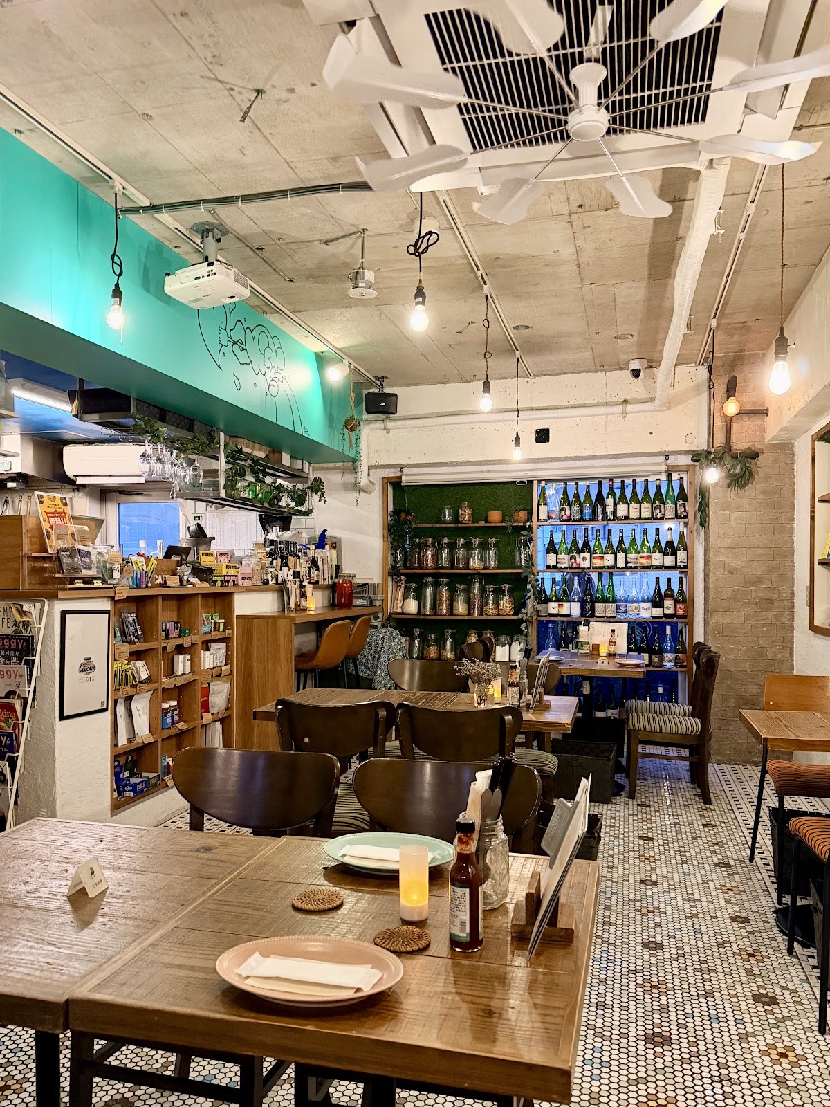 Hemp Cafe Tokyo: the place