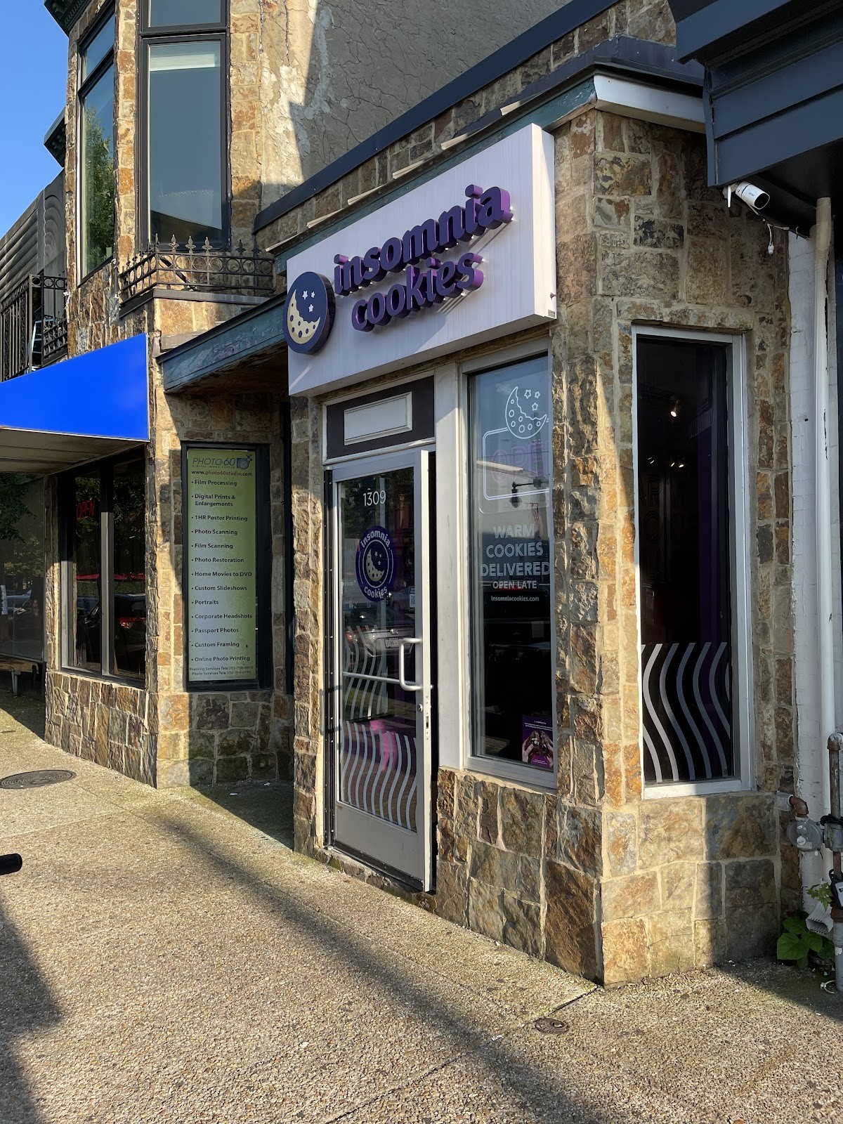 Insomnia Cookies: the place