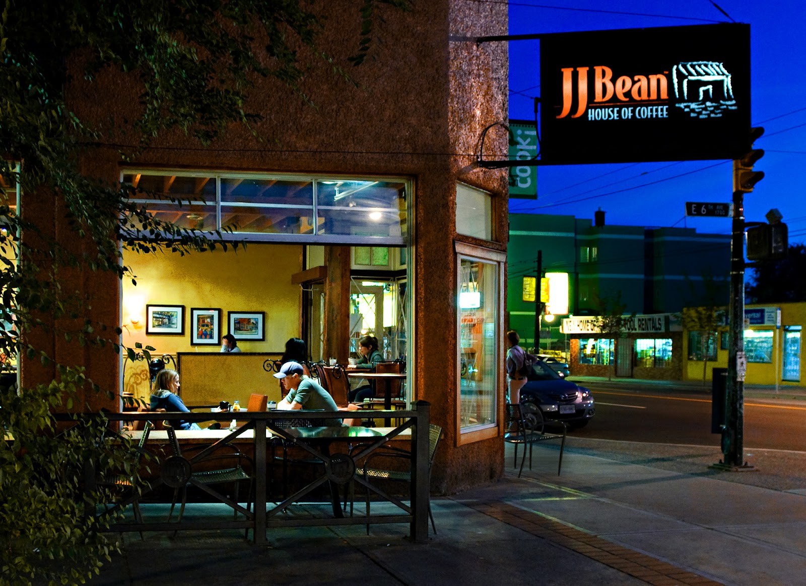 JJ Bean Coffee Roasters: the place