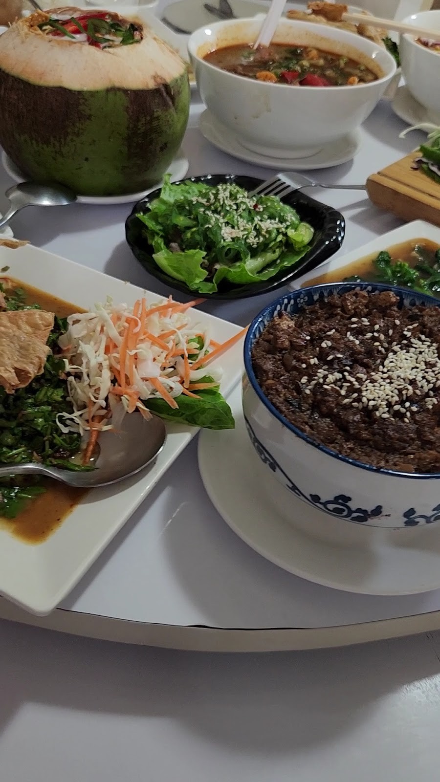 Loving Hut - Rama 3 (Bang Kho Laem): food & drinks