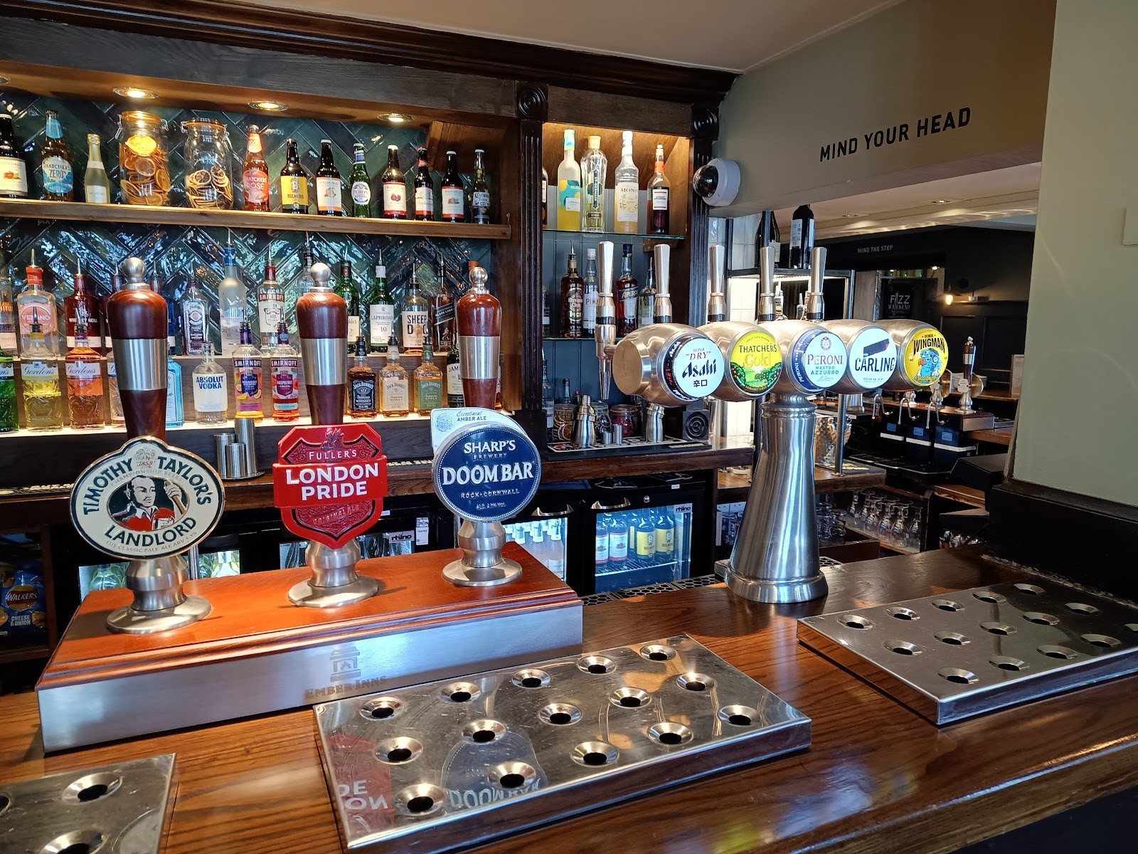 The Black Horse: the place