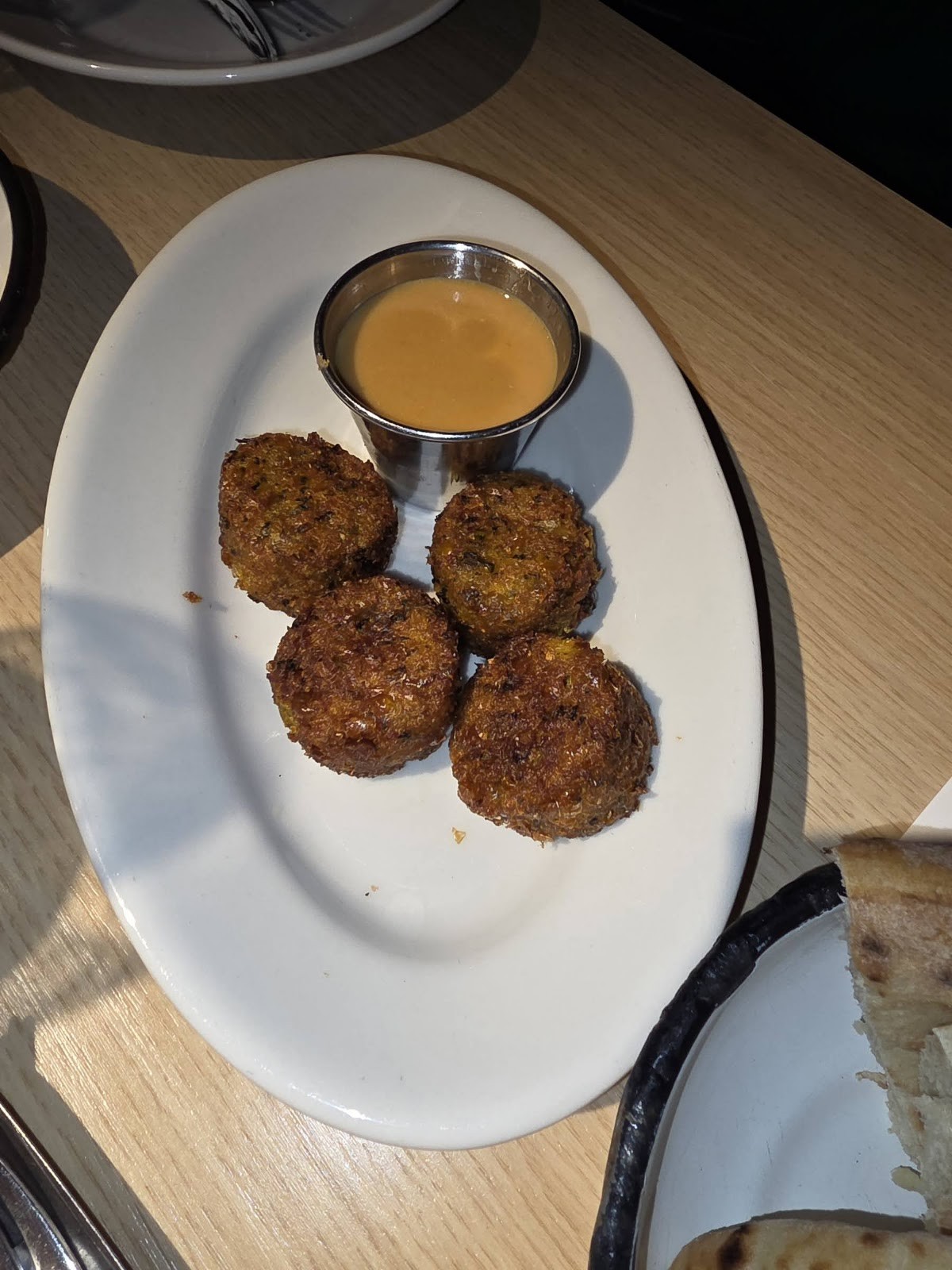 NENI Amsterdam: food & drinks