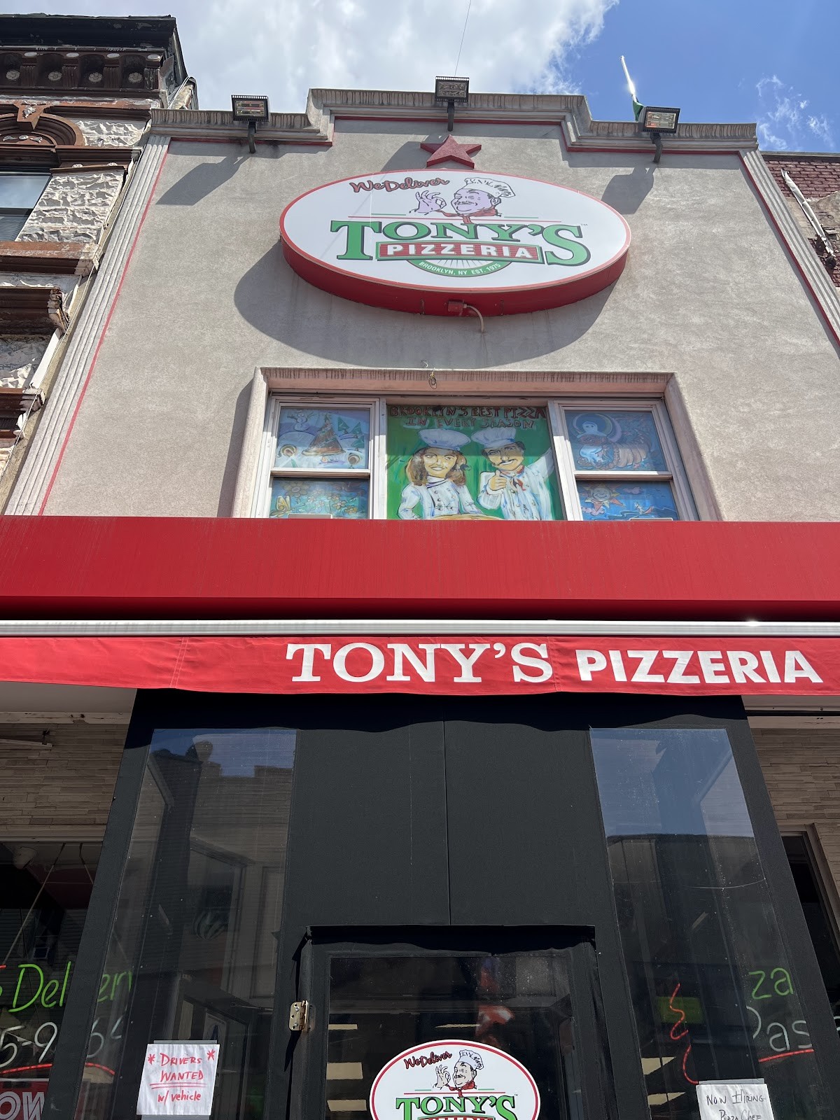 Tony's Pizza: the place
