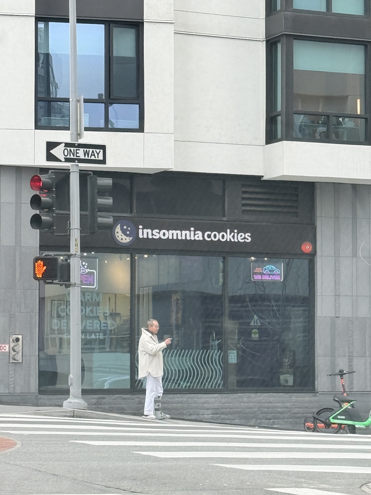 Insomnia Cookies: the place