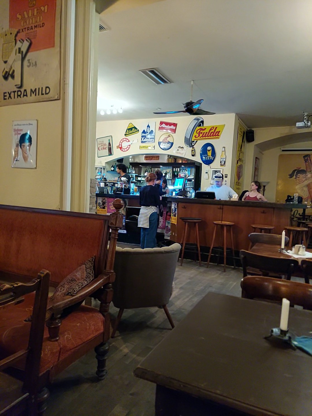 Café CaVa: the place