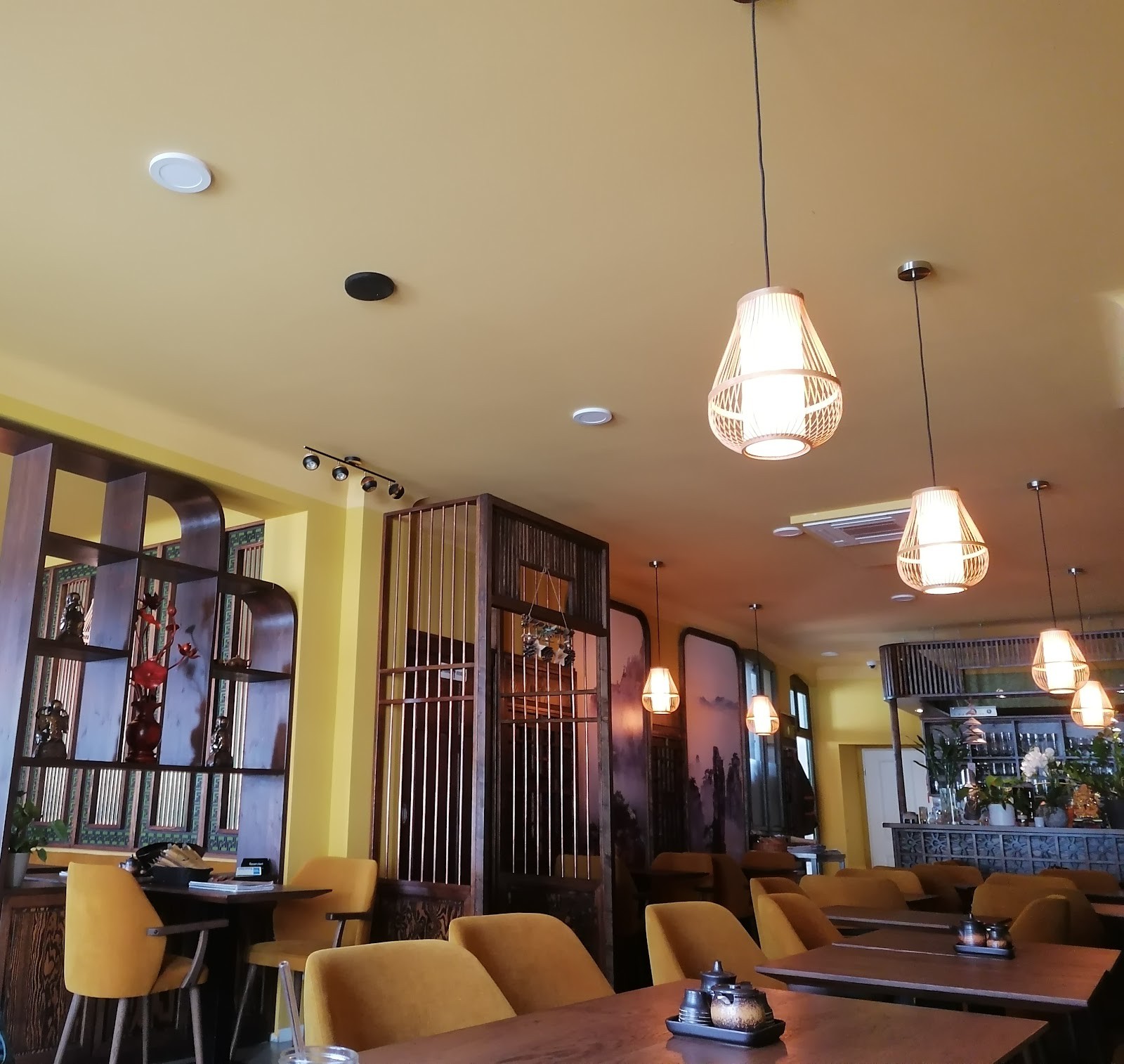House of vegan 182: the place