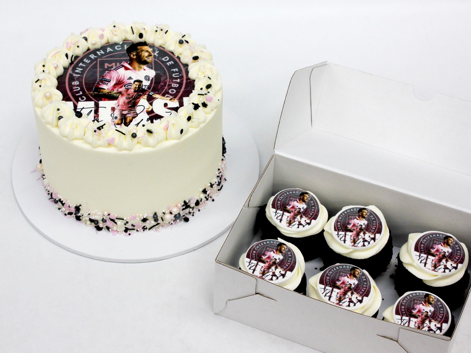 The Cake People: food & drinks
