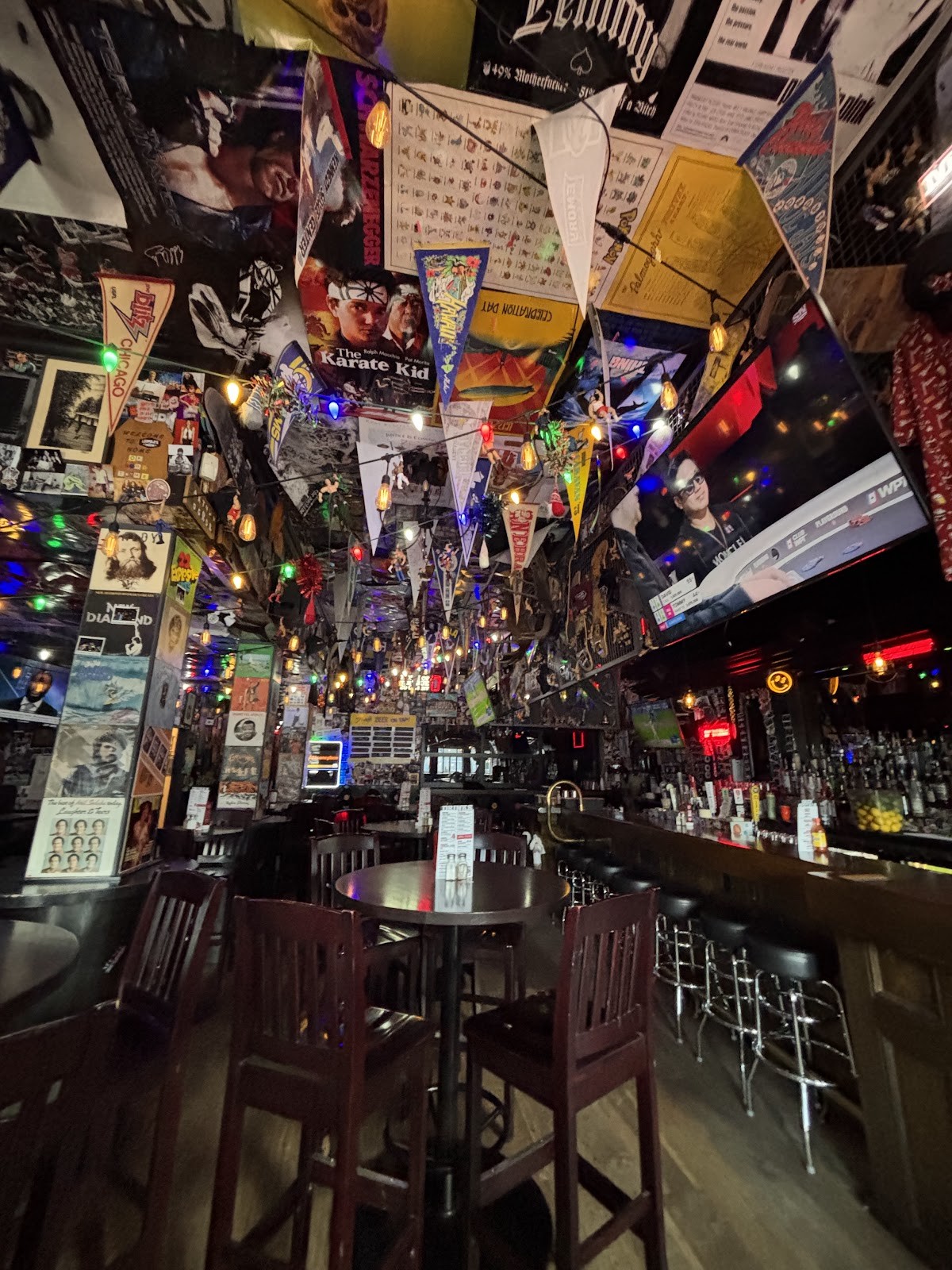 Leopold's Tavern Vancouver: the place