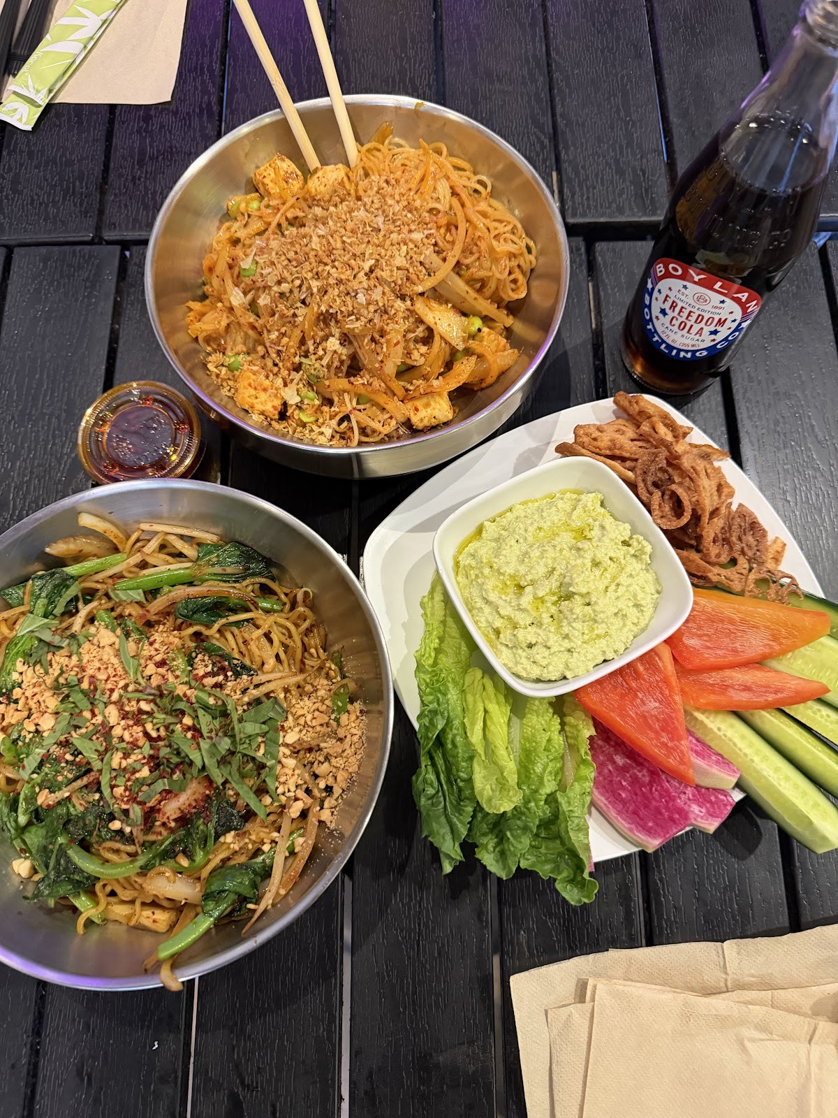 noodlelove: food & drinks
