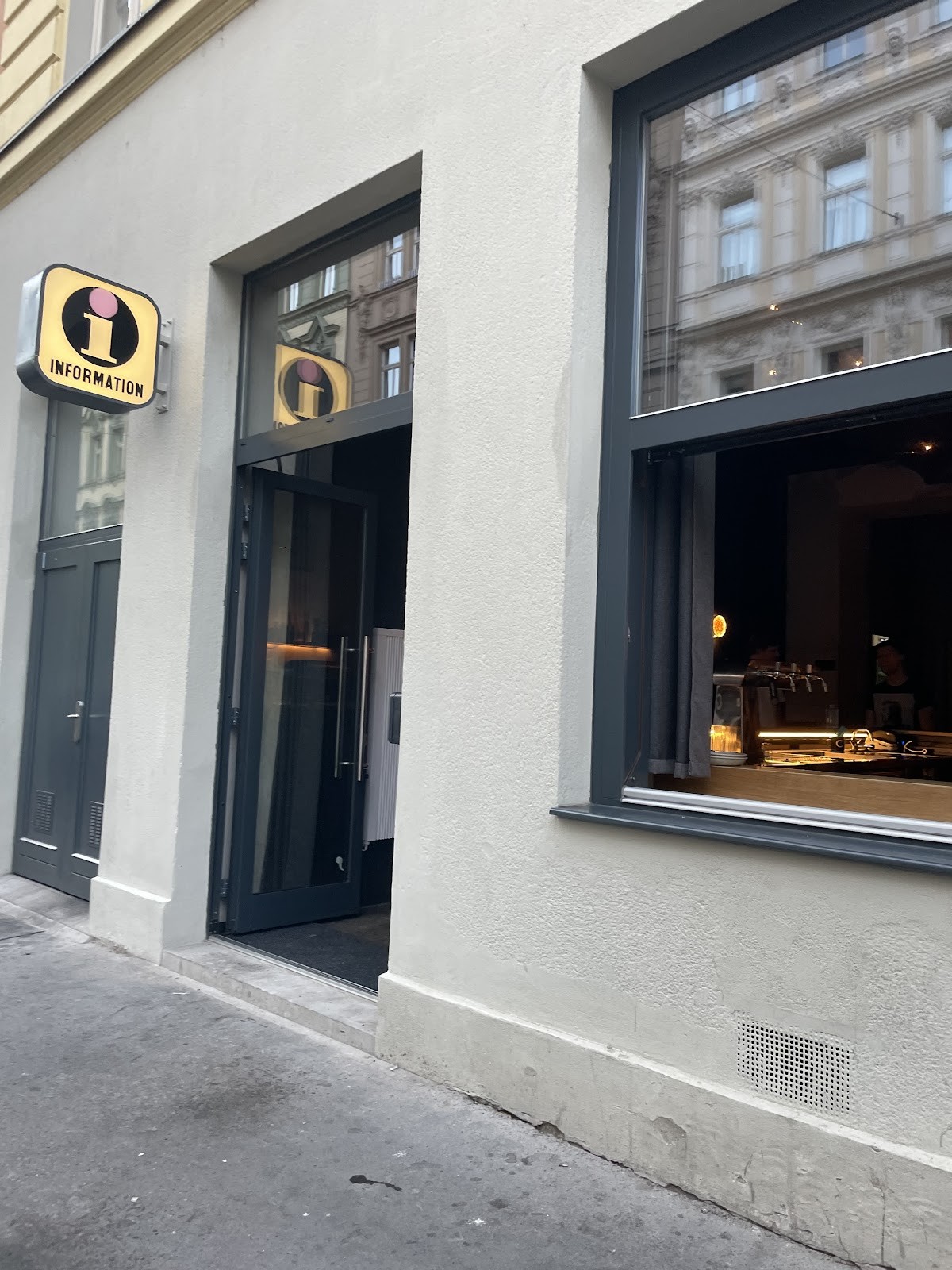Informace: the place