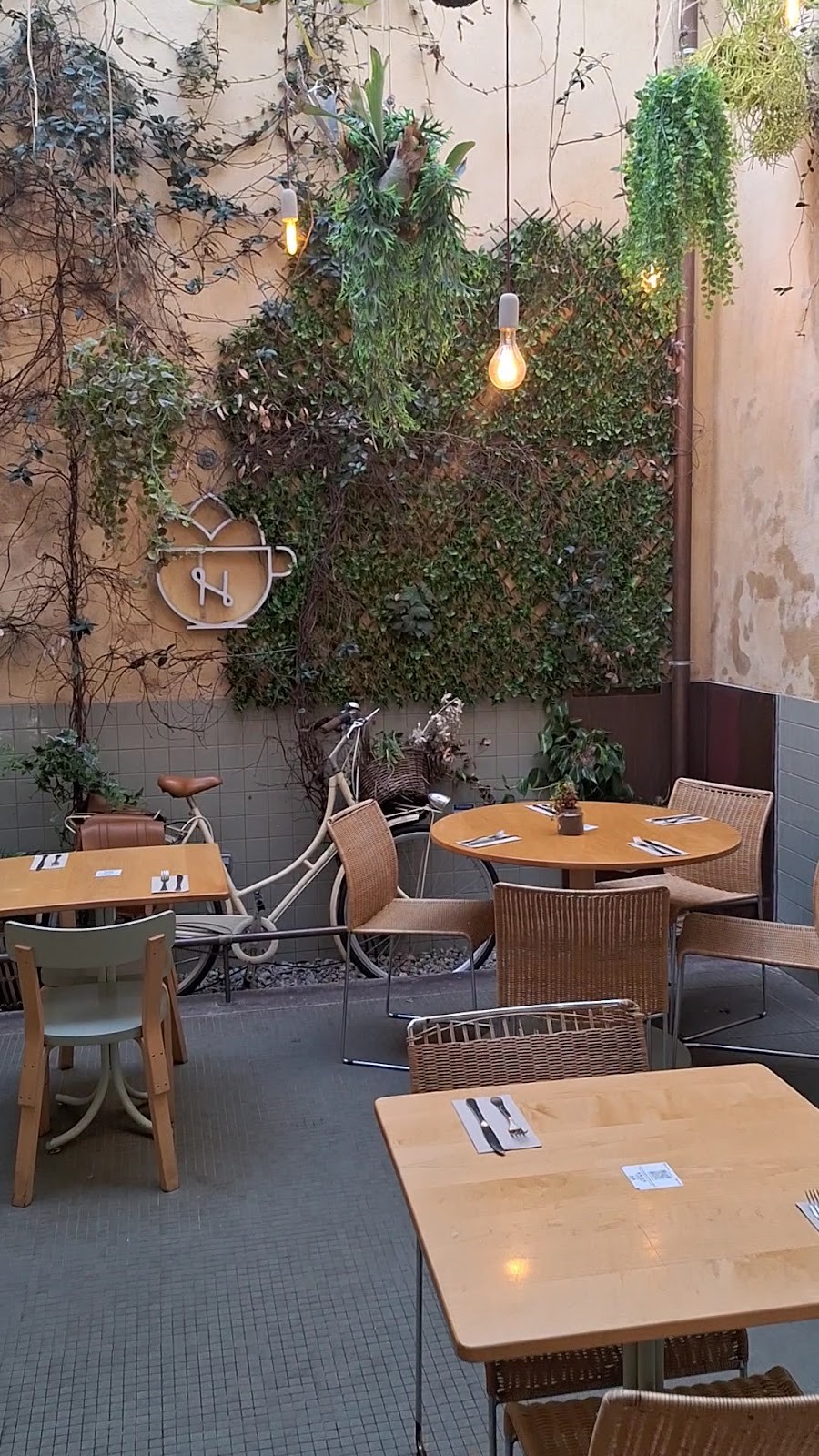 Noshi Coffee: the place