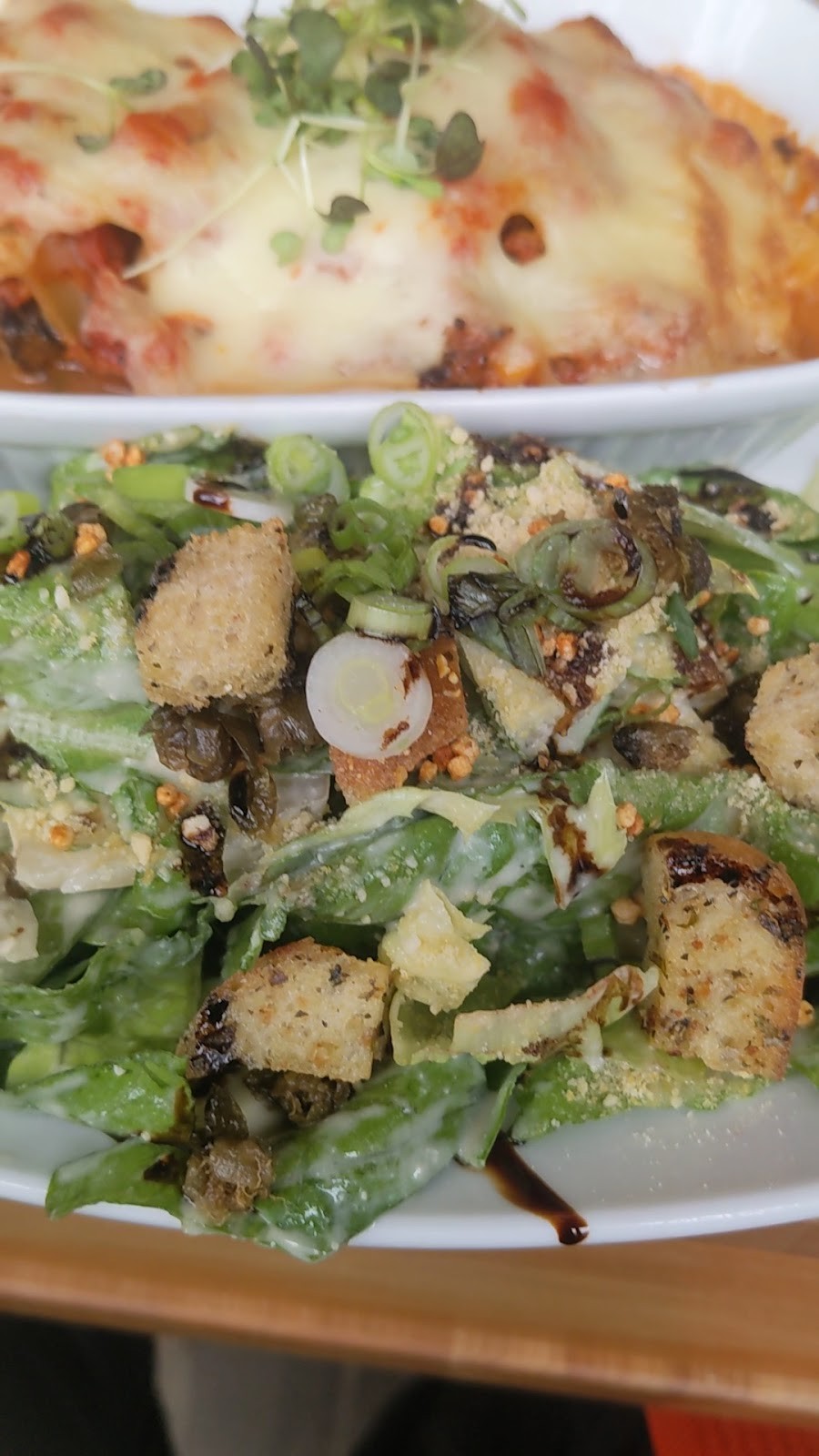 Lola Rosa Place-des-Arts: food & drinks